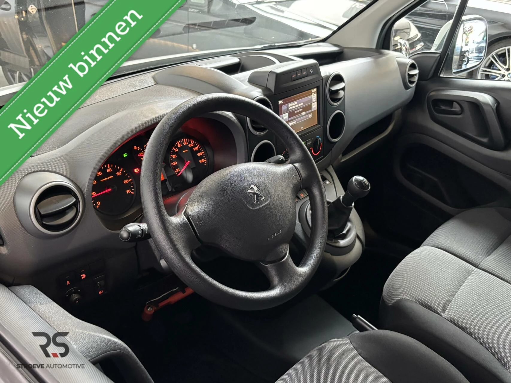 Hoofdafbeelding Peugeot Partner