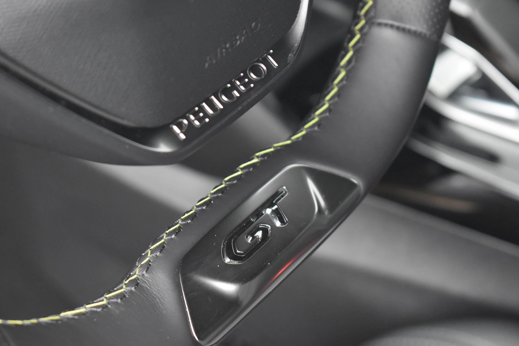 Hoofdafbeelding Peugeot e-208