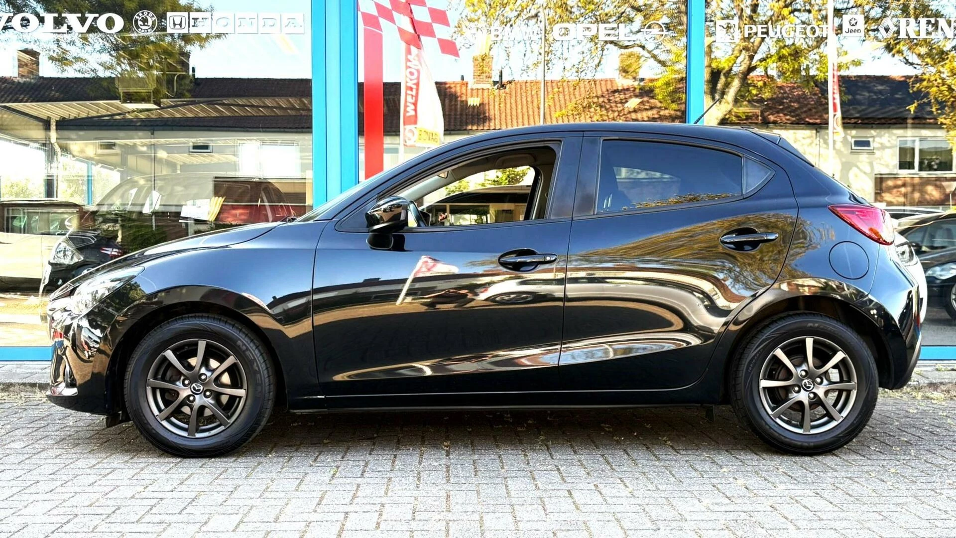 Hoofdafbeelding Mazda 2