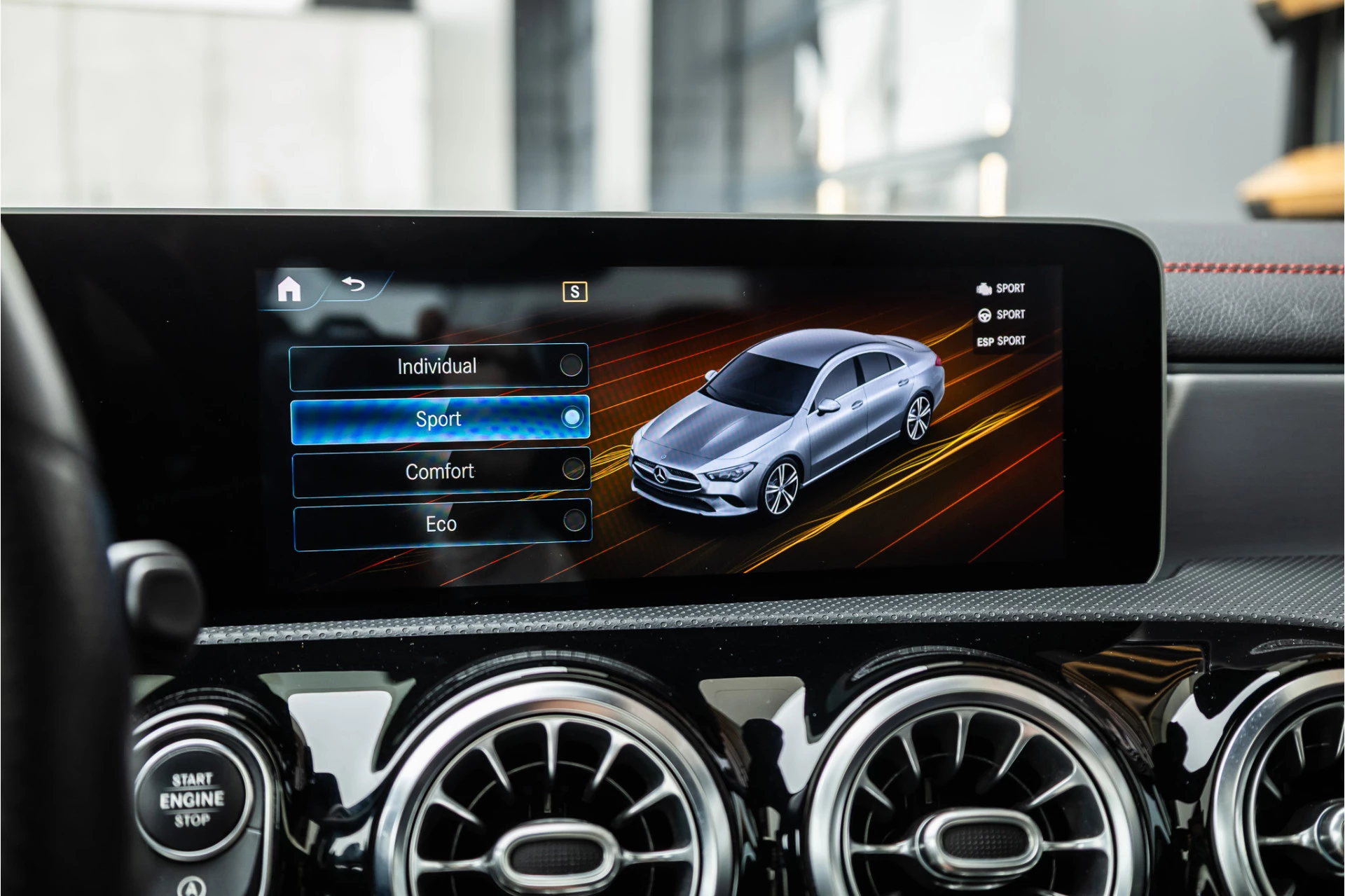 Hoofdafbeelding Mercedes-Benz CLA