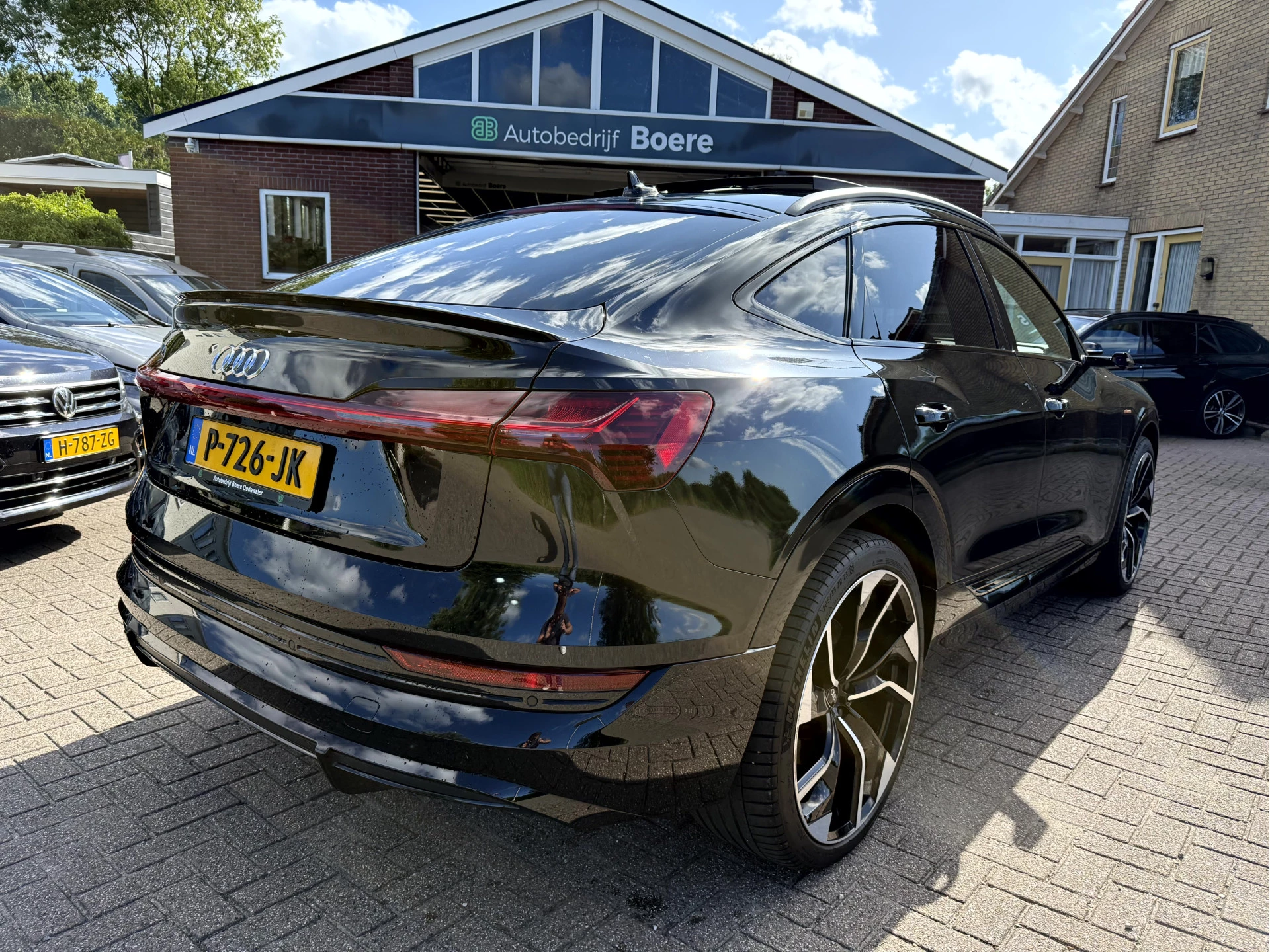 Hoofdafbeelding Audi e-tron