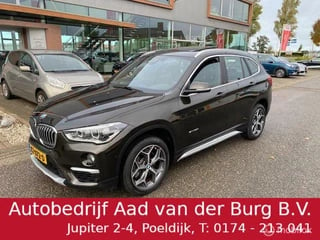 BMW X1 sDrive20i 192pk Centennial High Executive , Panorama dak , Navigatie , Parkeerhulp , Leder bekleding stoel verwarming , Trekgewicht 1800 kg, full option , lage km stand incl NAP  , 1e eigenaar