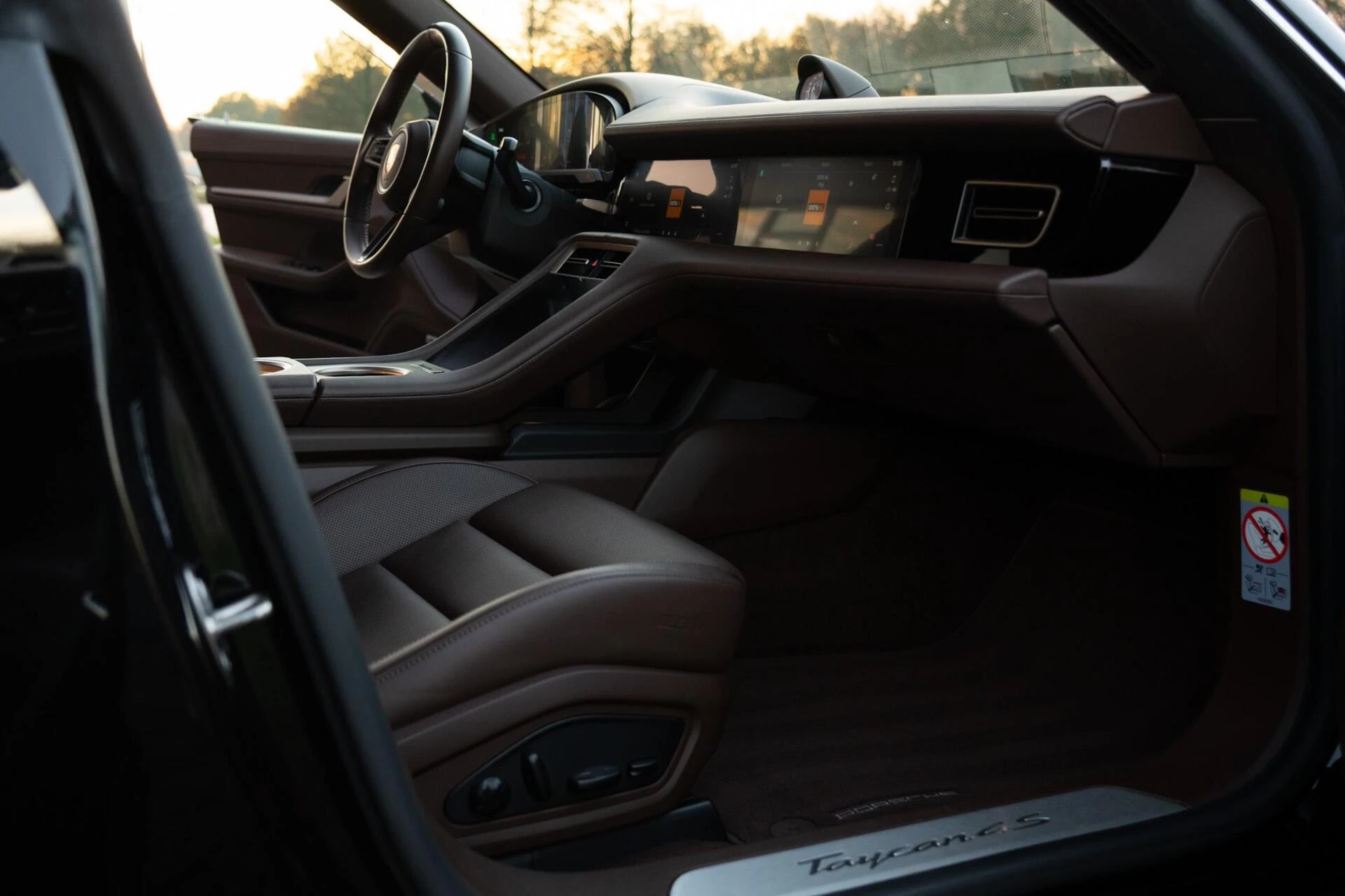 Hoofdafbeelding Porsche Taycan