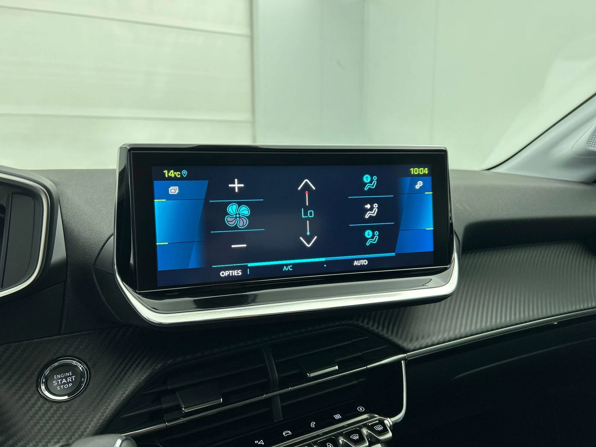 Hoofdafbeelding Peugeot e-208