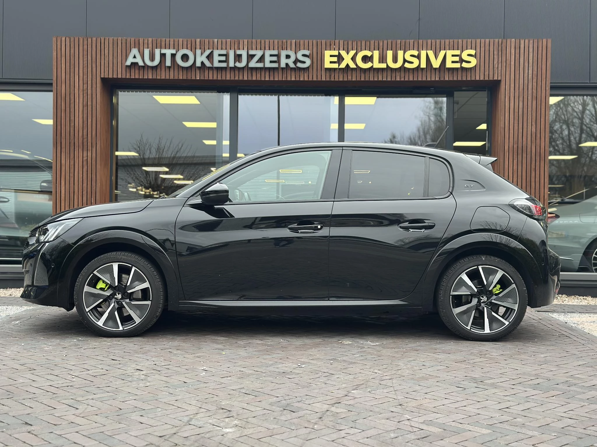 Hoofdafbeelding Peugeot e-208