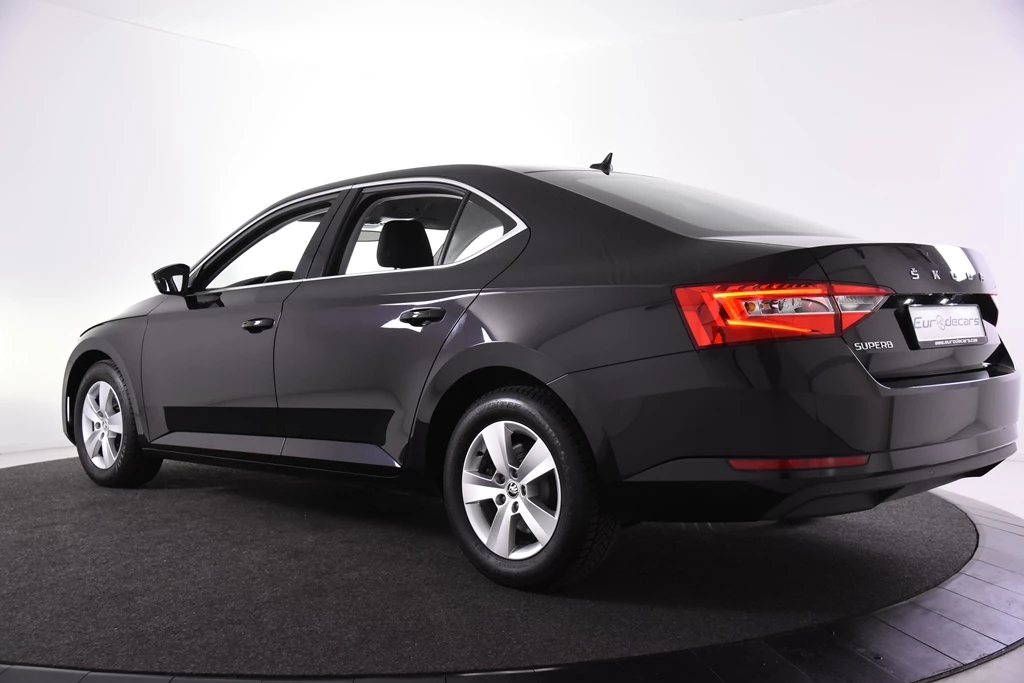 Hoofdafbeelding Škoda Superb
