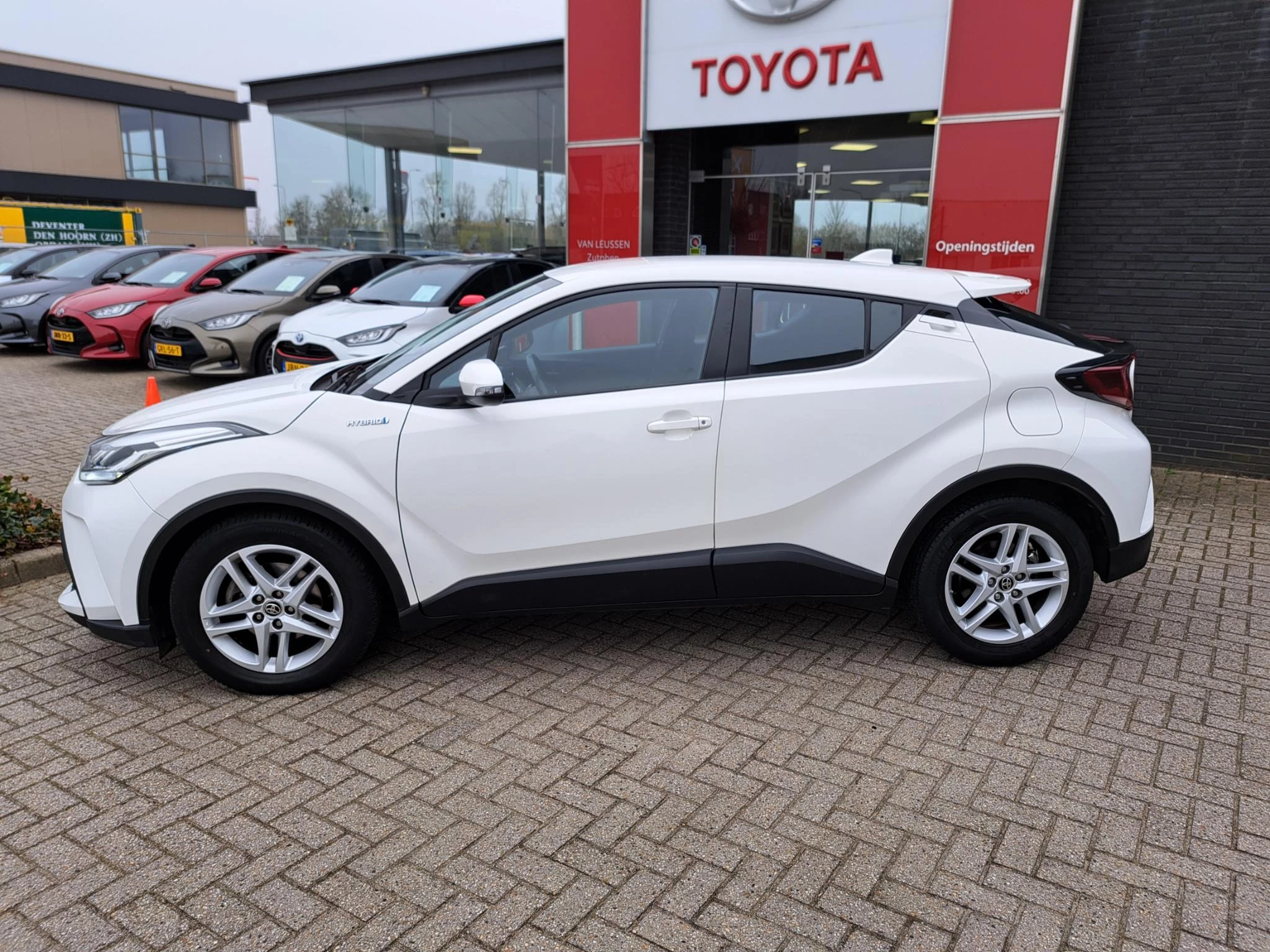 Hoofdafbeelding Toyota C-HR