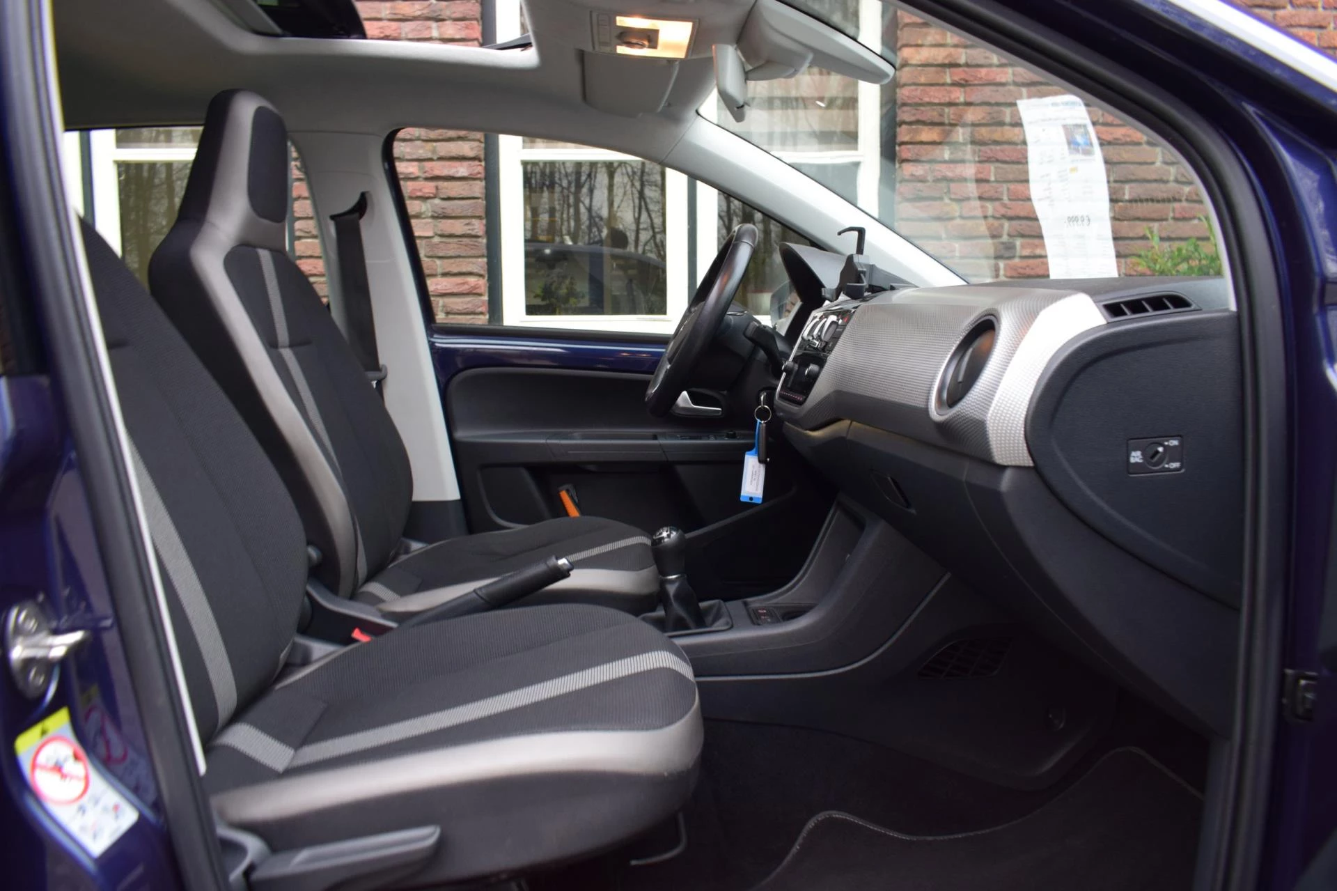 Hoofdafbeelding Volkswagen up!