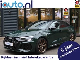 Hoofdafbeelding Audi RS3 Audi RS3 2.5 TFSI quattro Keramisch/RS Dynamic +/B&O/HUD/Carbon/Matrix/Pano/Sportuitlaat