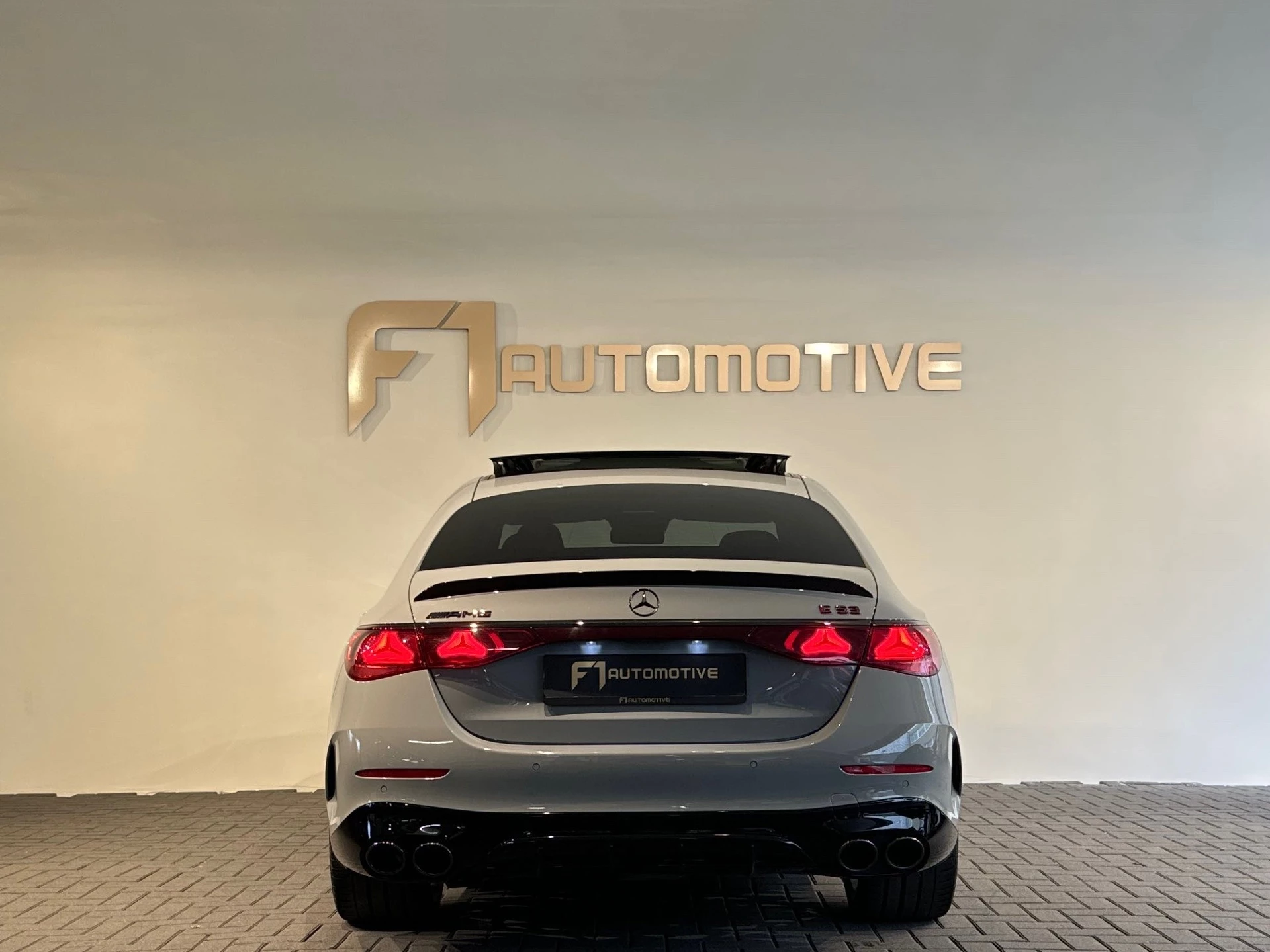 Hoofdafbeelding Mercedes-Benz E-Klasse