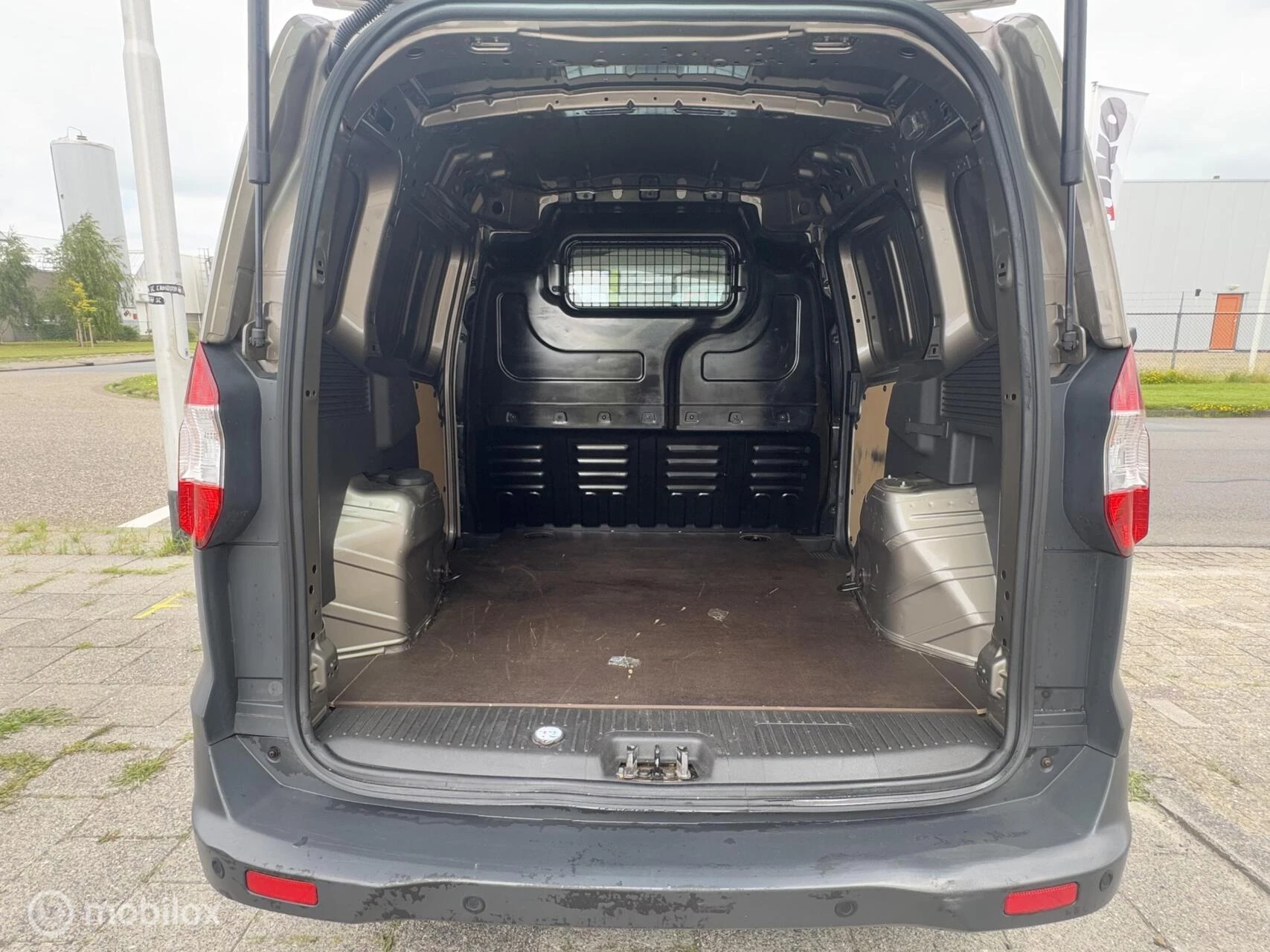 Hoofdafbeelding Ford Transit Courier