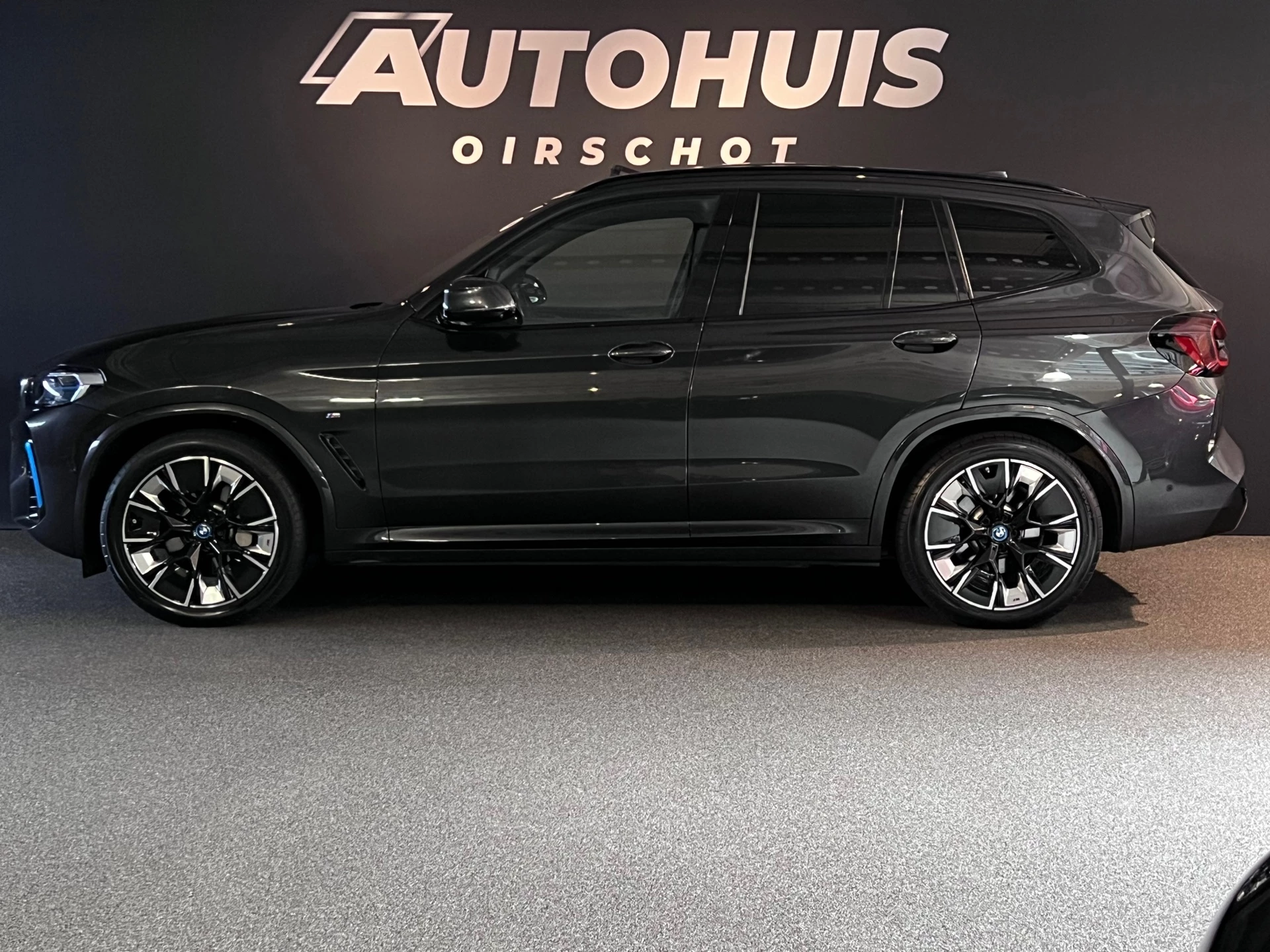 Hoofdafbeelding BMW iX3