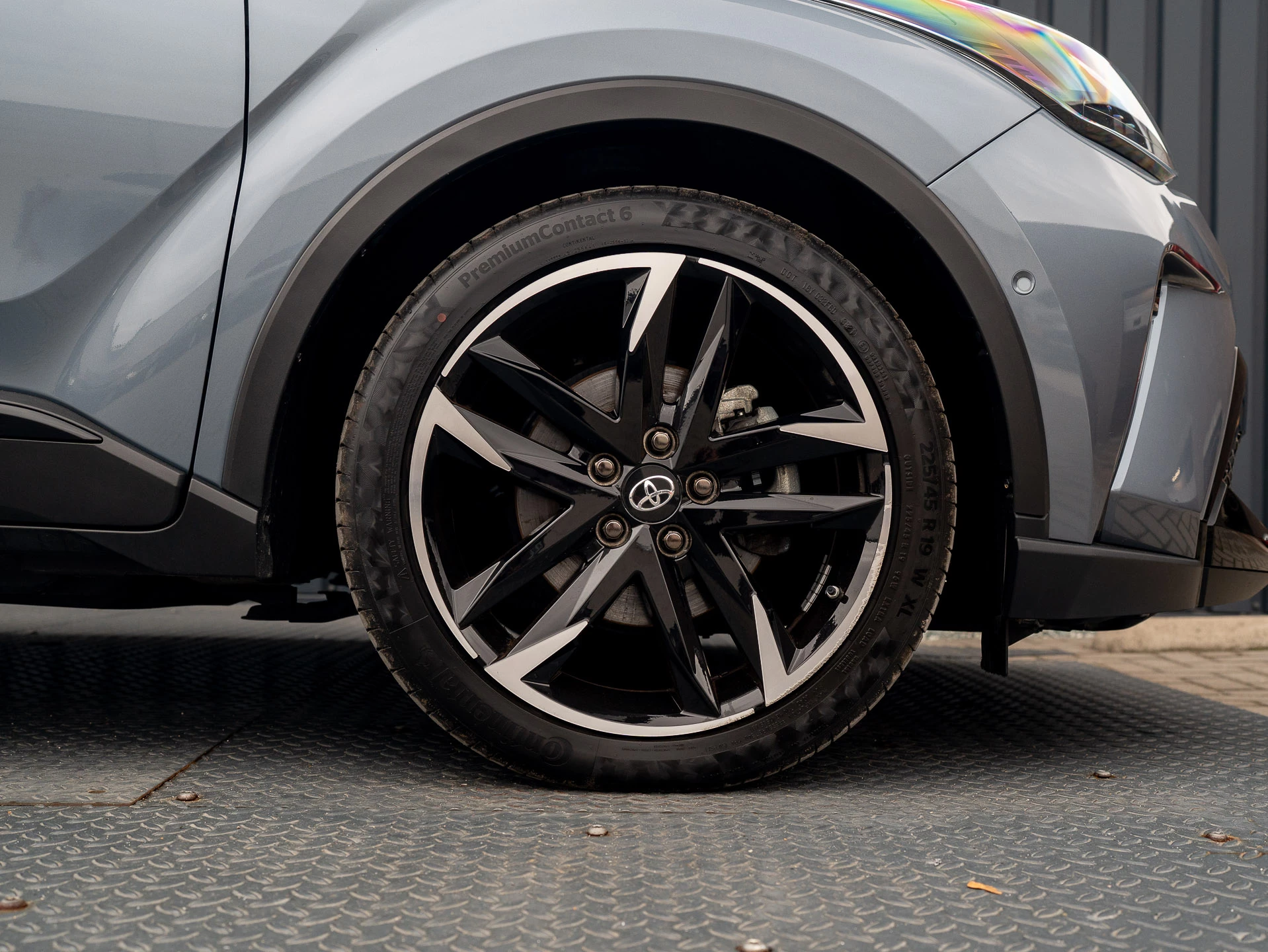 Hoofdafbeelding Toyota C-HR