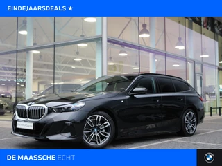 BMW 5 Serie Touring 530e M Sport Automaat / Panoramadak / Trekhaak / Achteruitrijcamera / Adaptieve LED / M Sportonderstel / Stoelverwarming