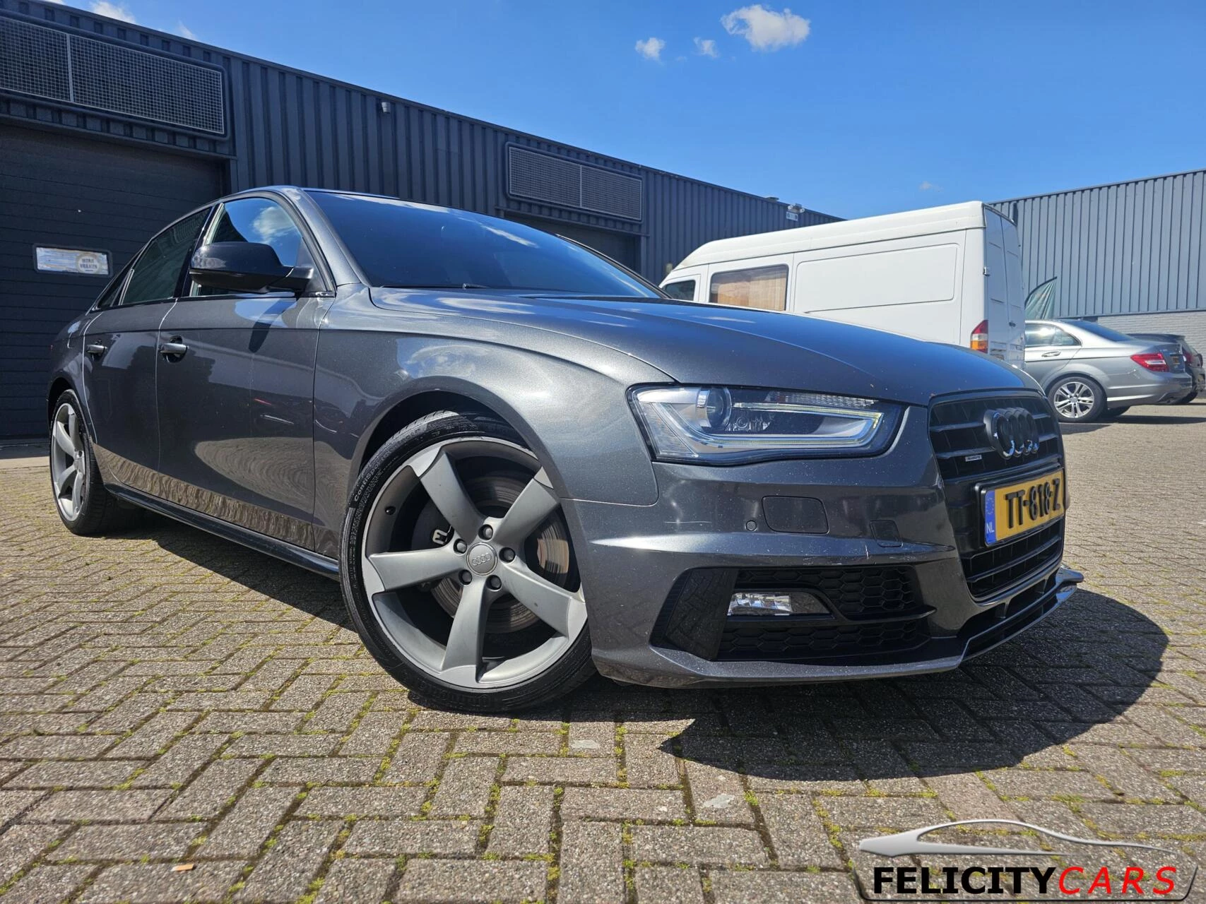 Hoofdafbeelding Audi A4