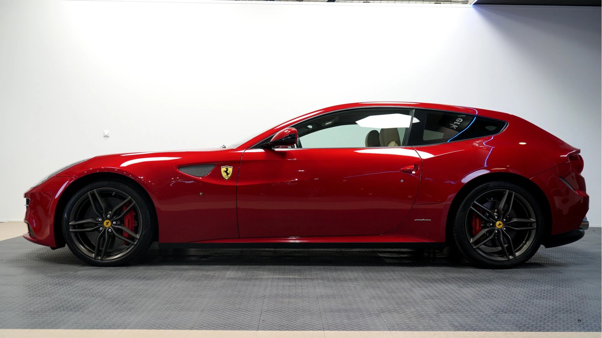 Hoofdafbeelding Ferrari FF