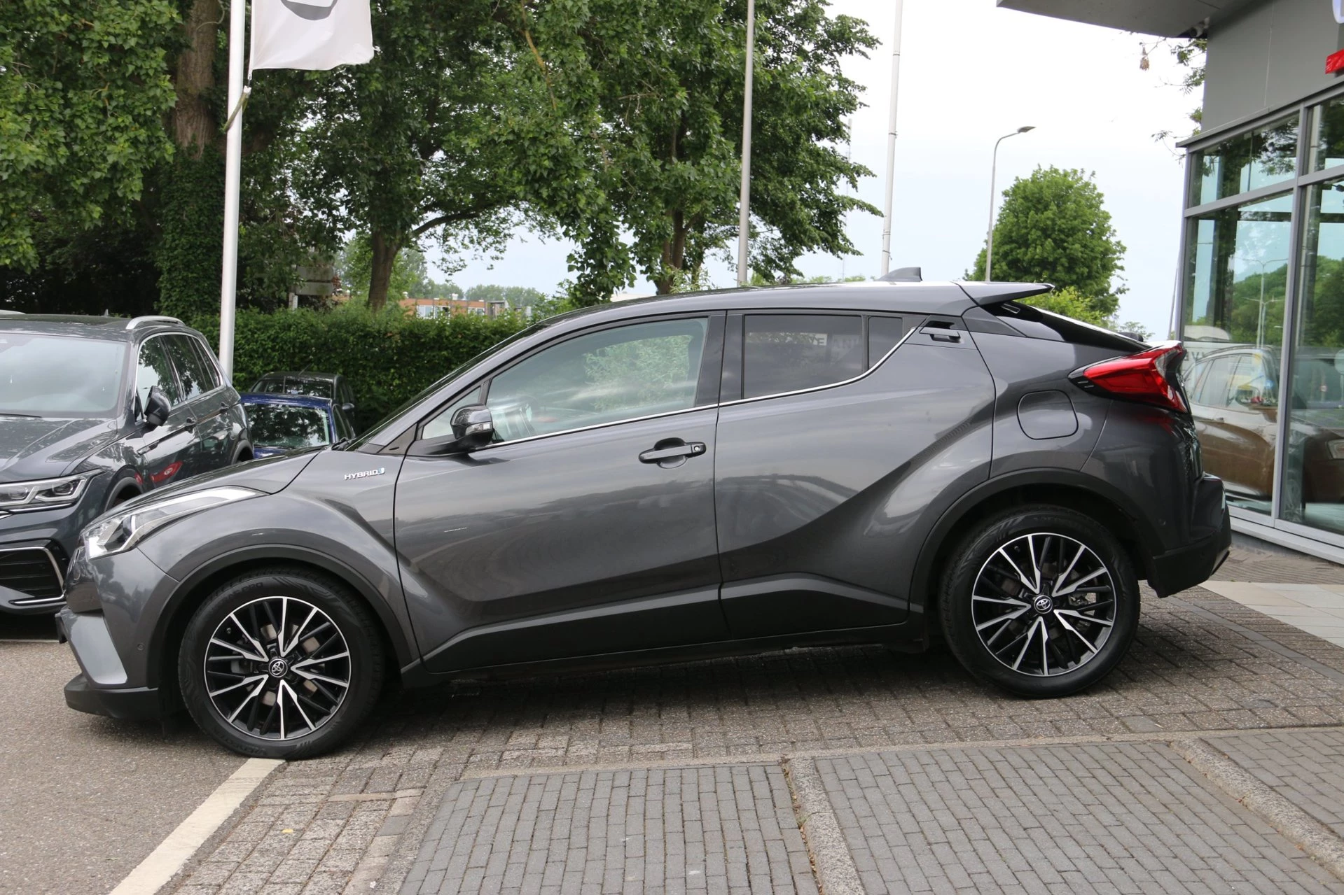 Hoofdafbeelding Toyota C-HR