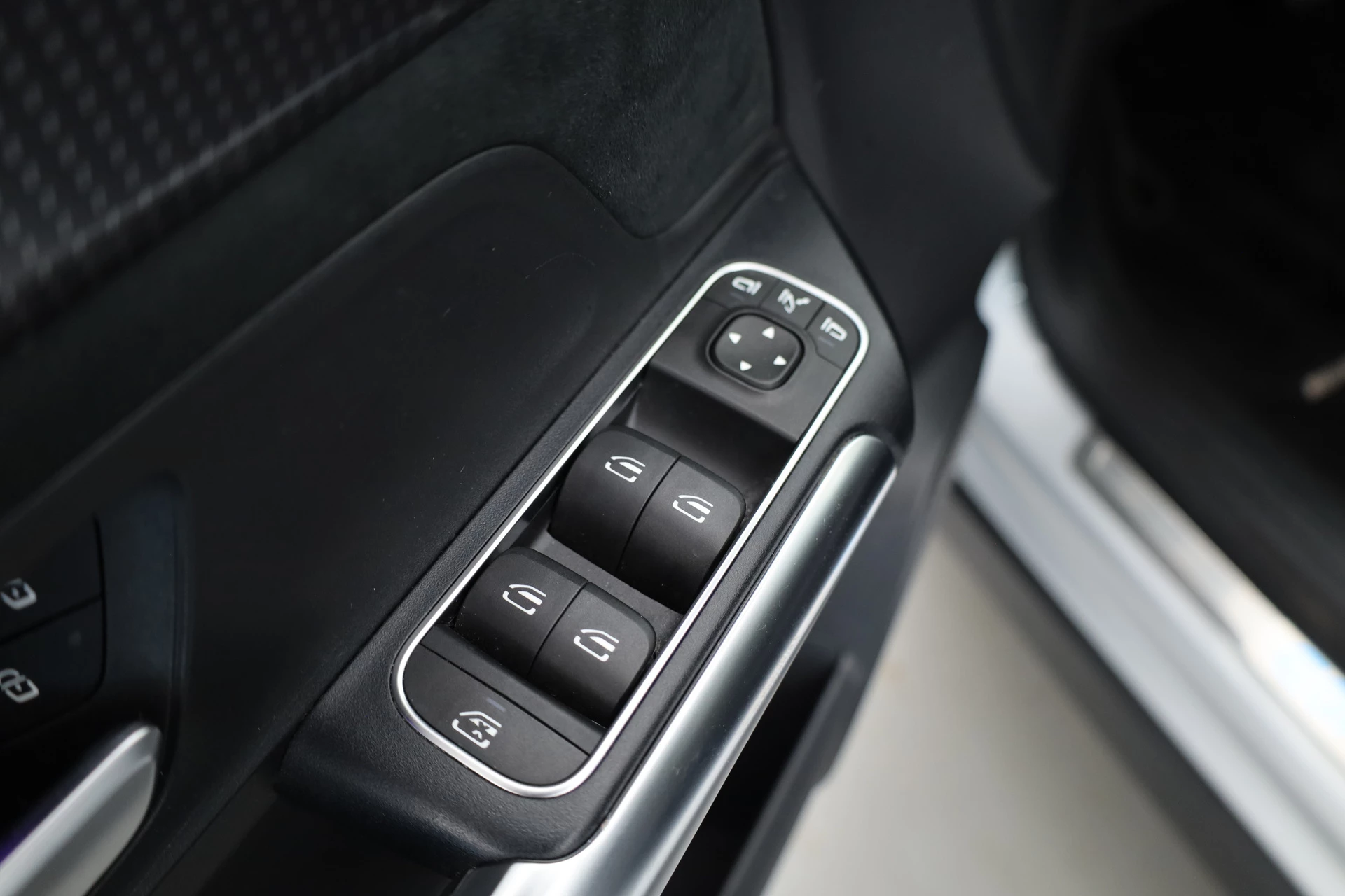 Hoofdafbeelding Mercedes-Benz EQA