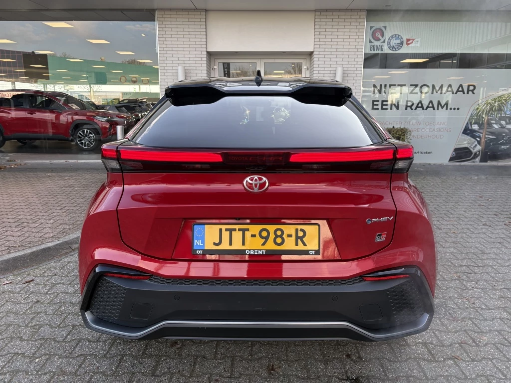 Hoofdafbeelding Toyota C-HR