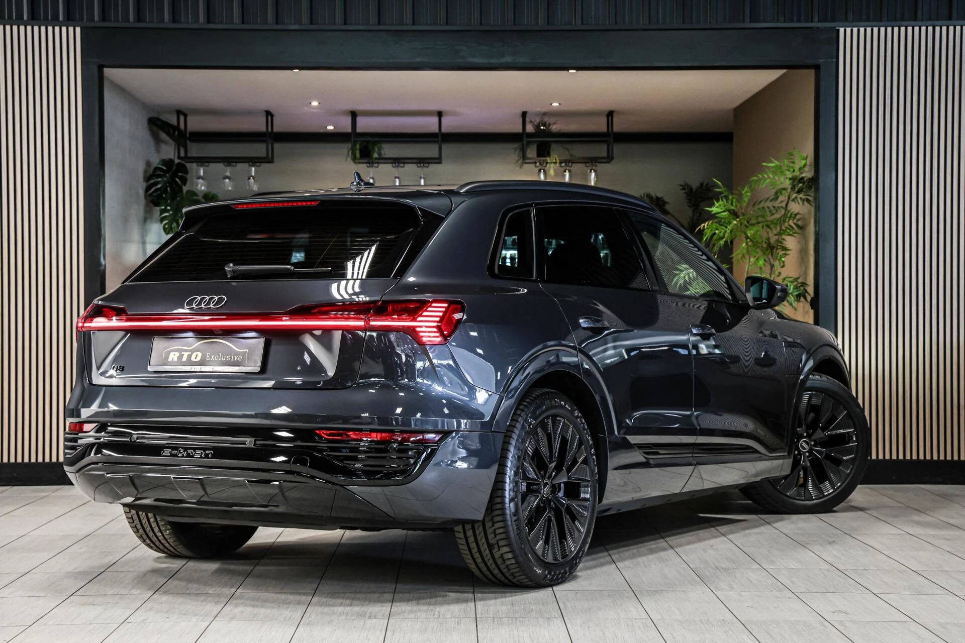 Hoofdafbeelding Audi Q8 e-tron