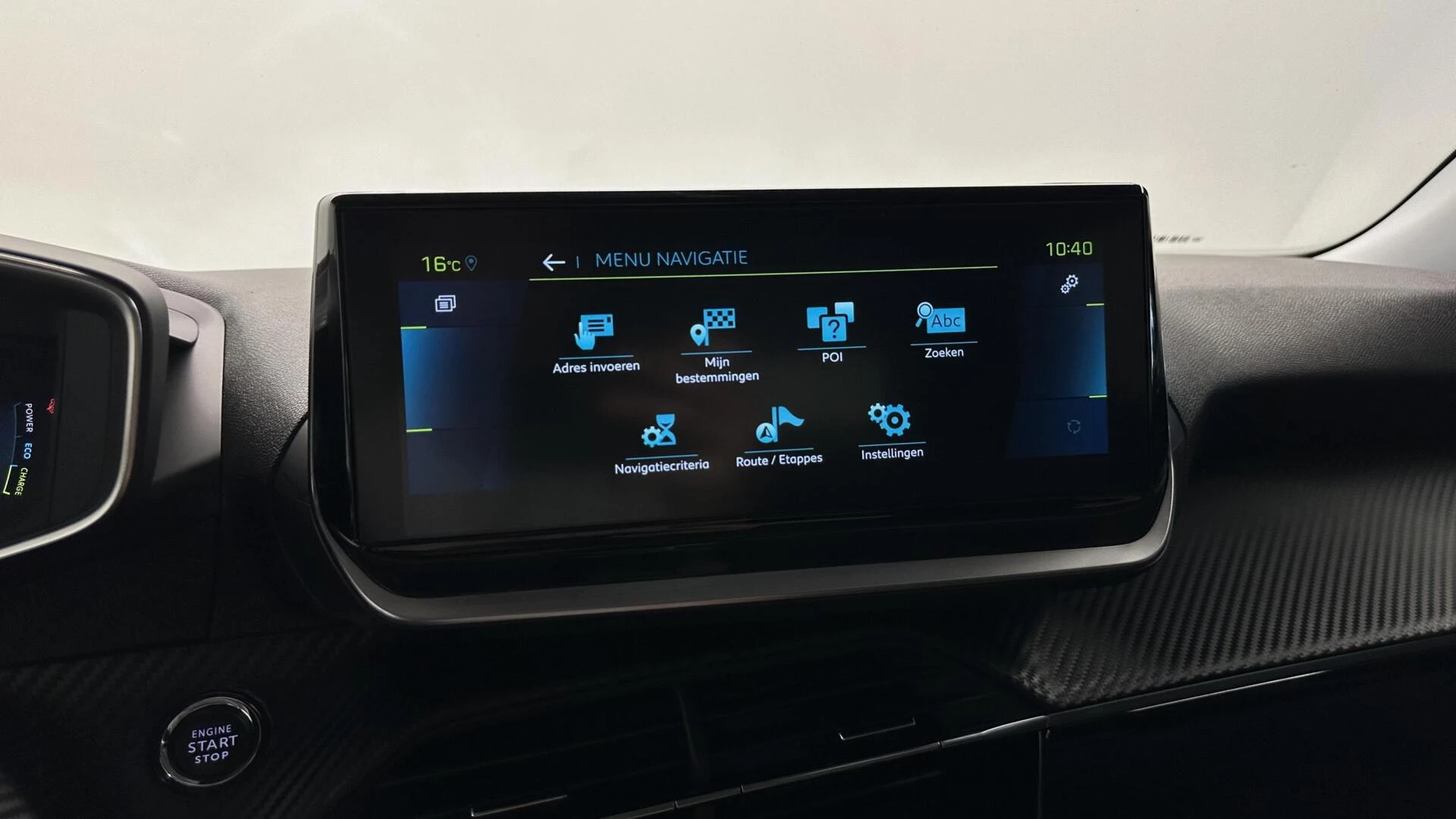 Hoofdafbeelding Peugeot e-2008