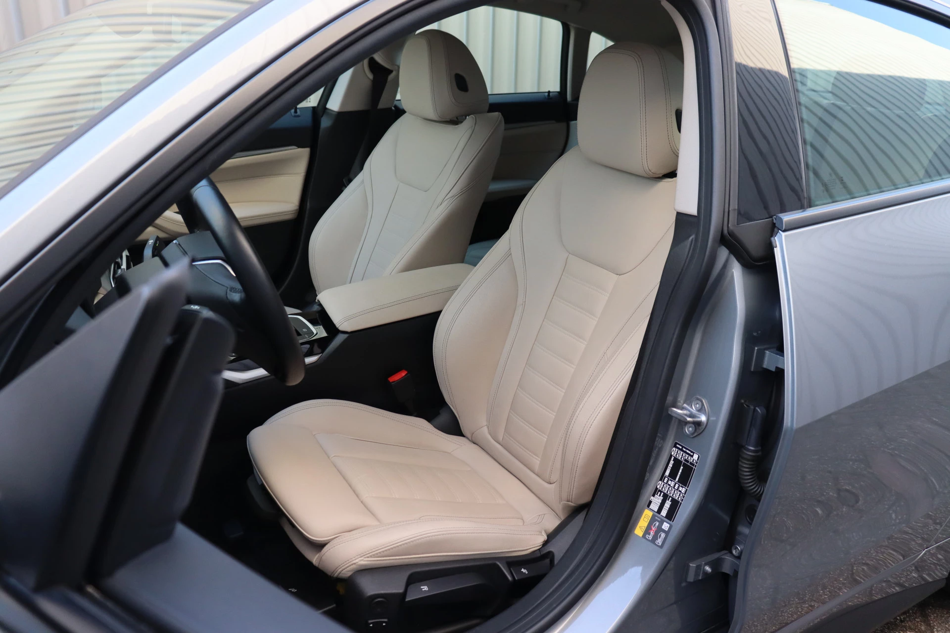 Hoofdafbeelding BMW i4