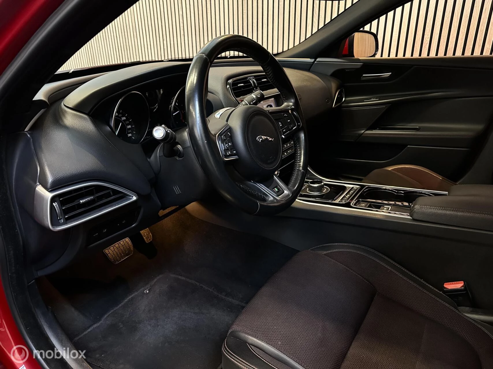 Hoofdafbeelding Jaguar XE