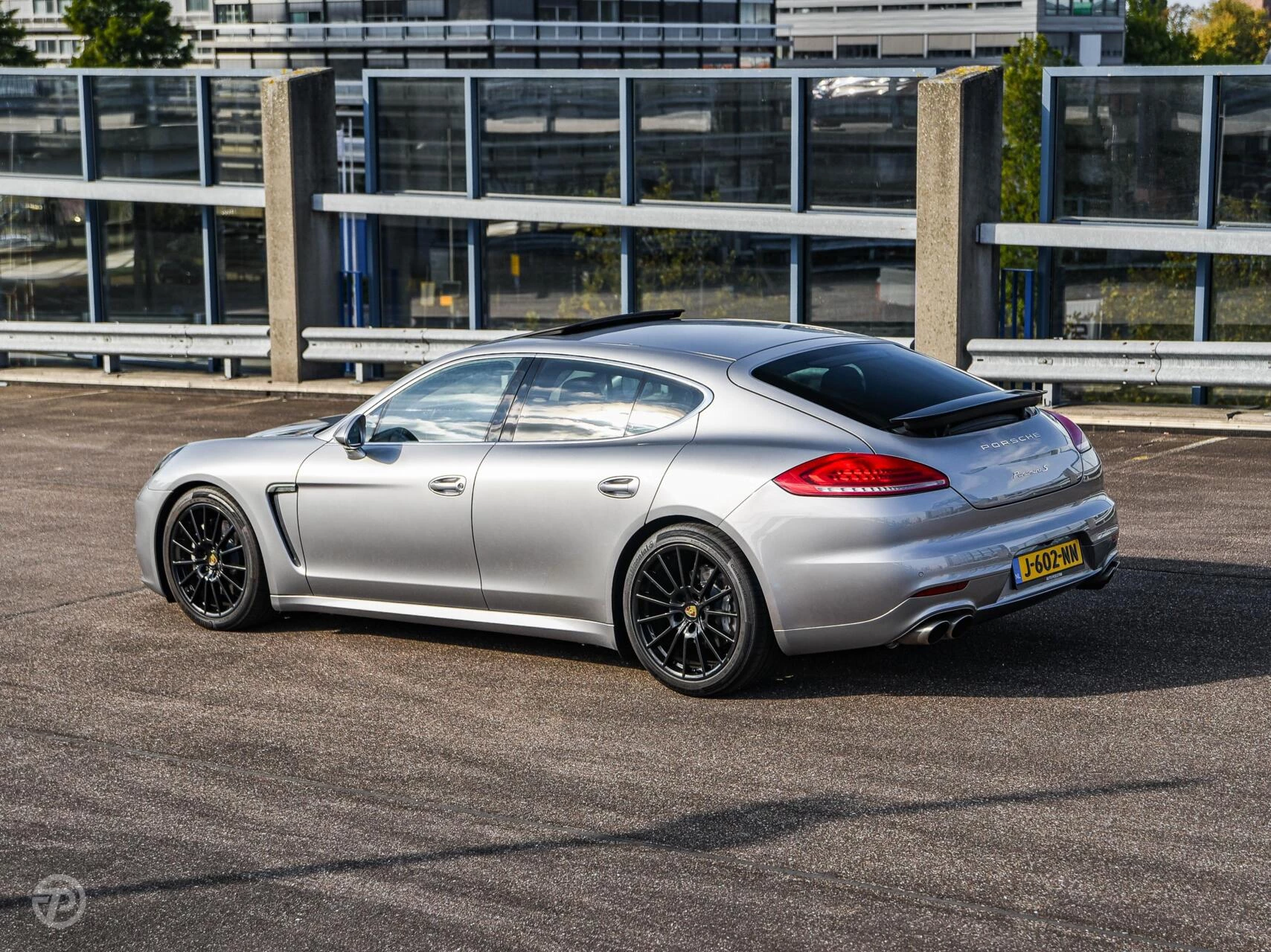 Hoofdafbeelding Porsche Panamera