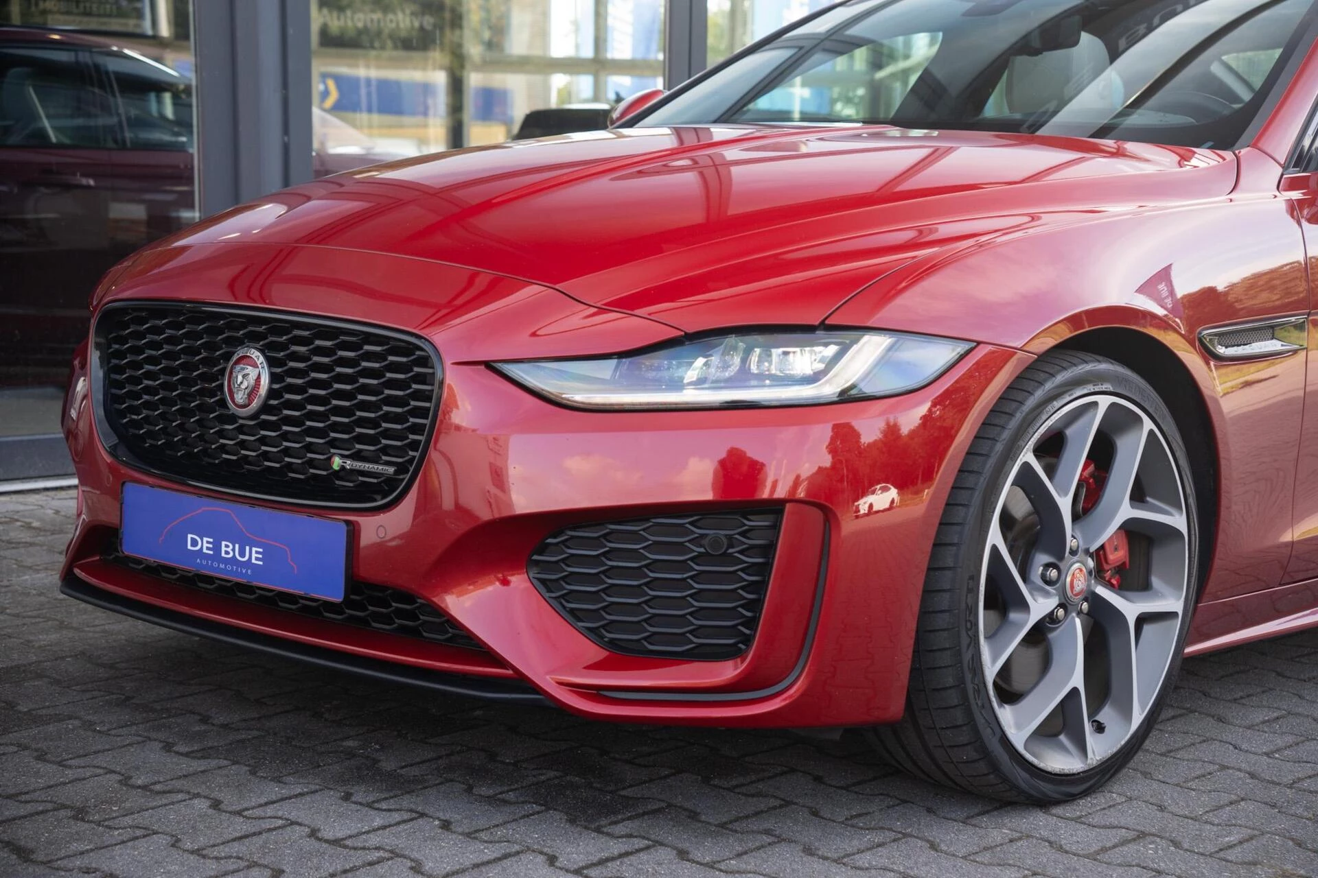 Hoofdafbeelding Jaguar XE