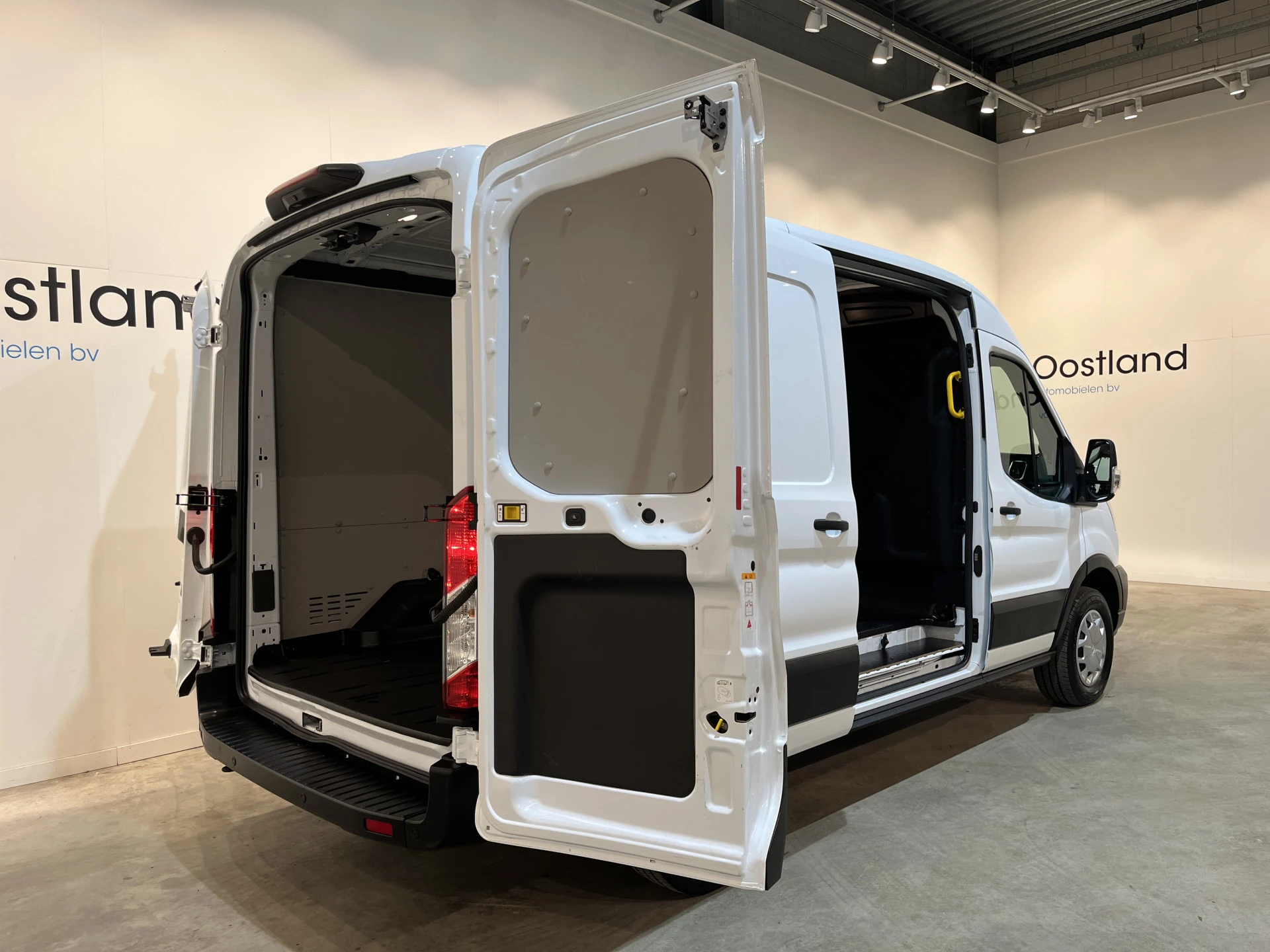 Hoofdafbeelding Ford E-Transit