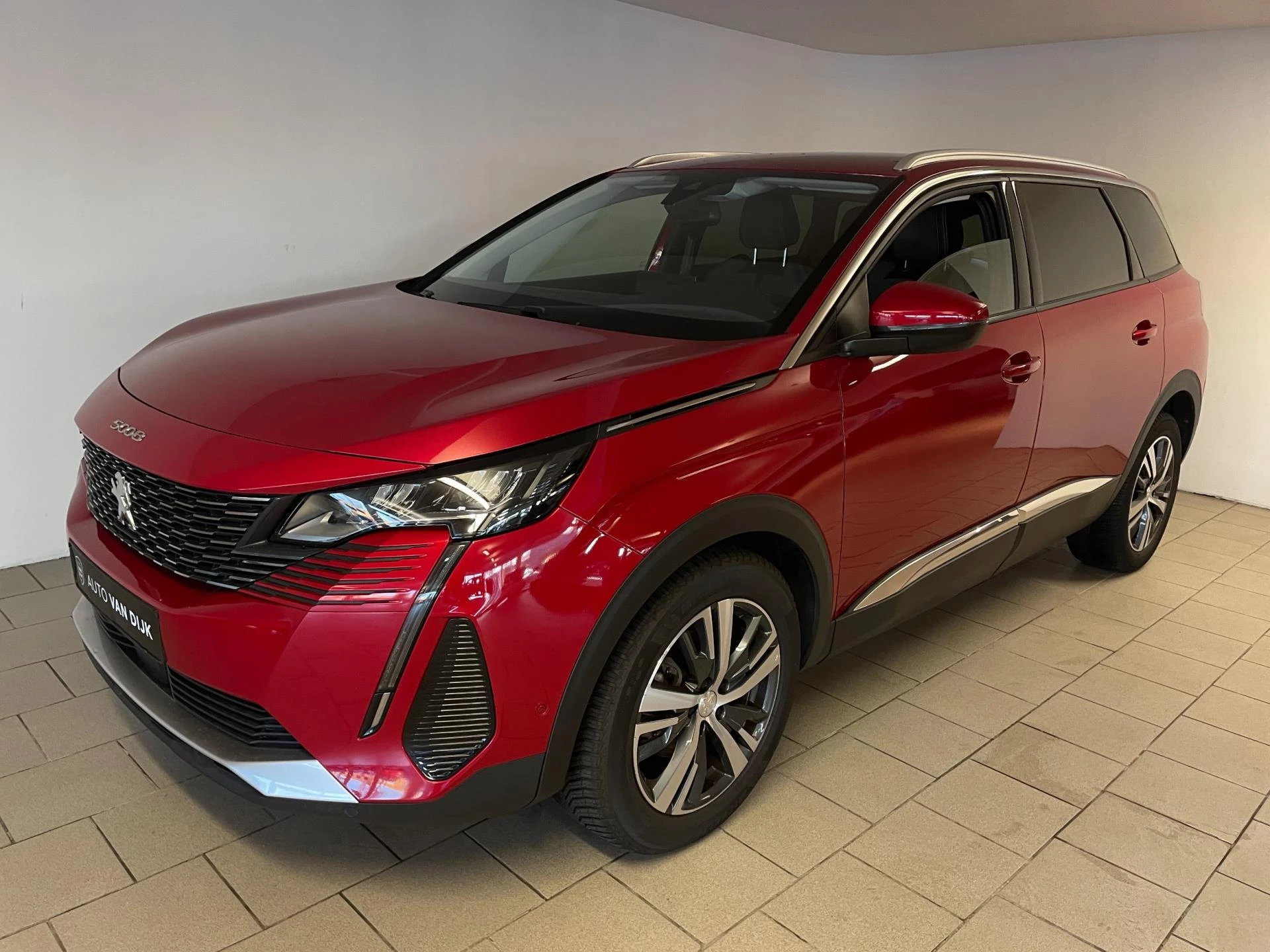 Hoofdafbeelding Peugeot 5008