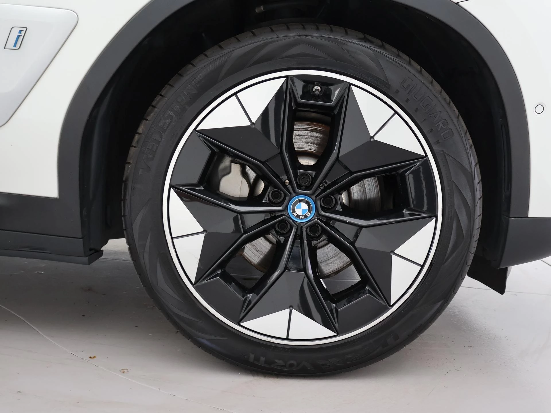 Hoofdafbeelding BMW iX3