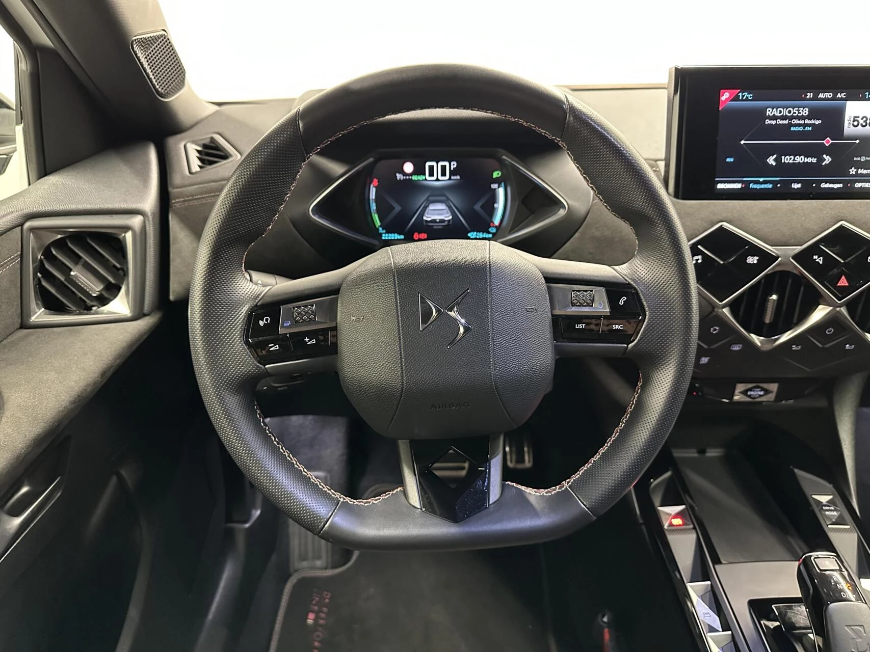 Hoofdafbeelding DS DS 3