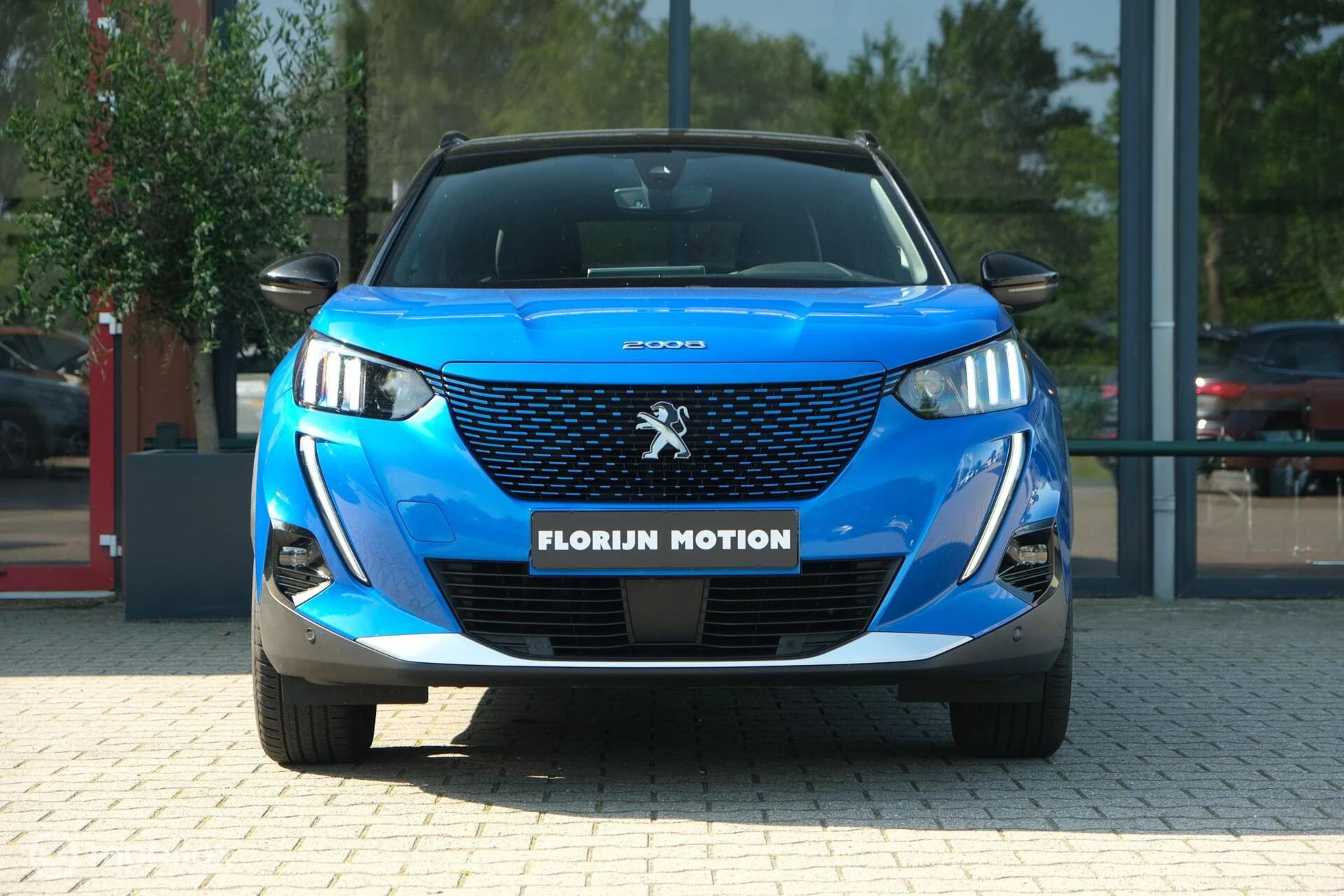 Hoofdafbeelding Peugeot e-2008