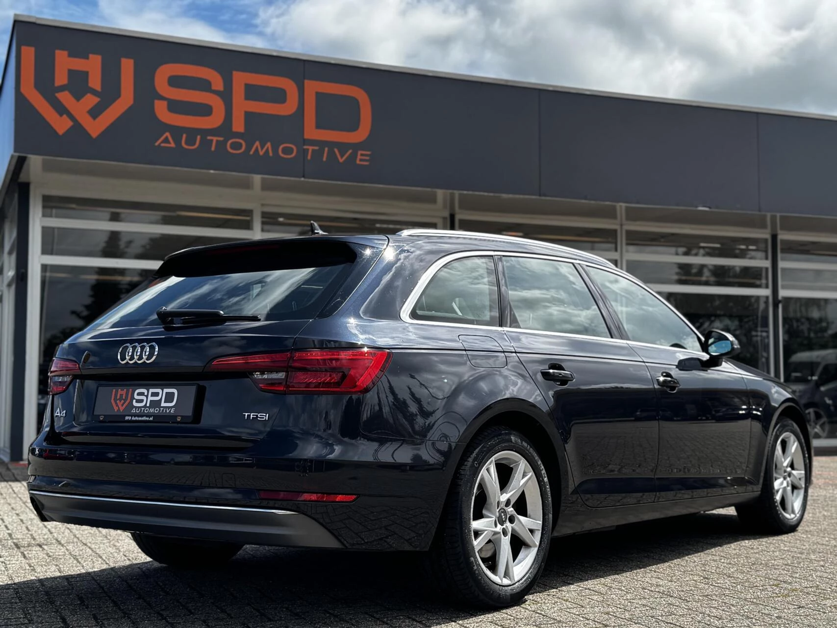 Hoofdafbeelding Audi A4