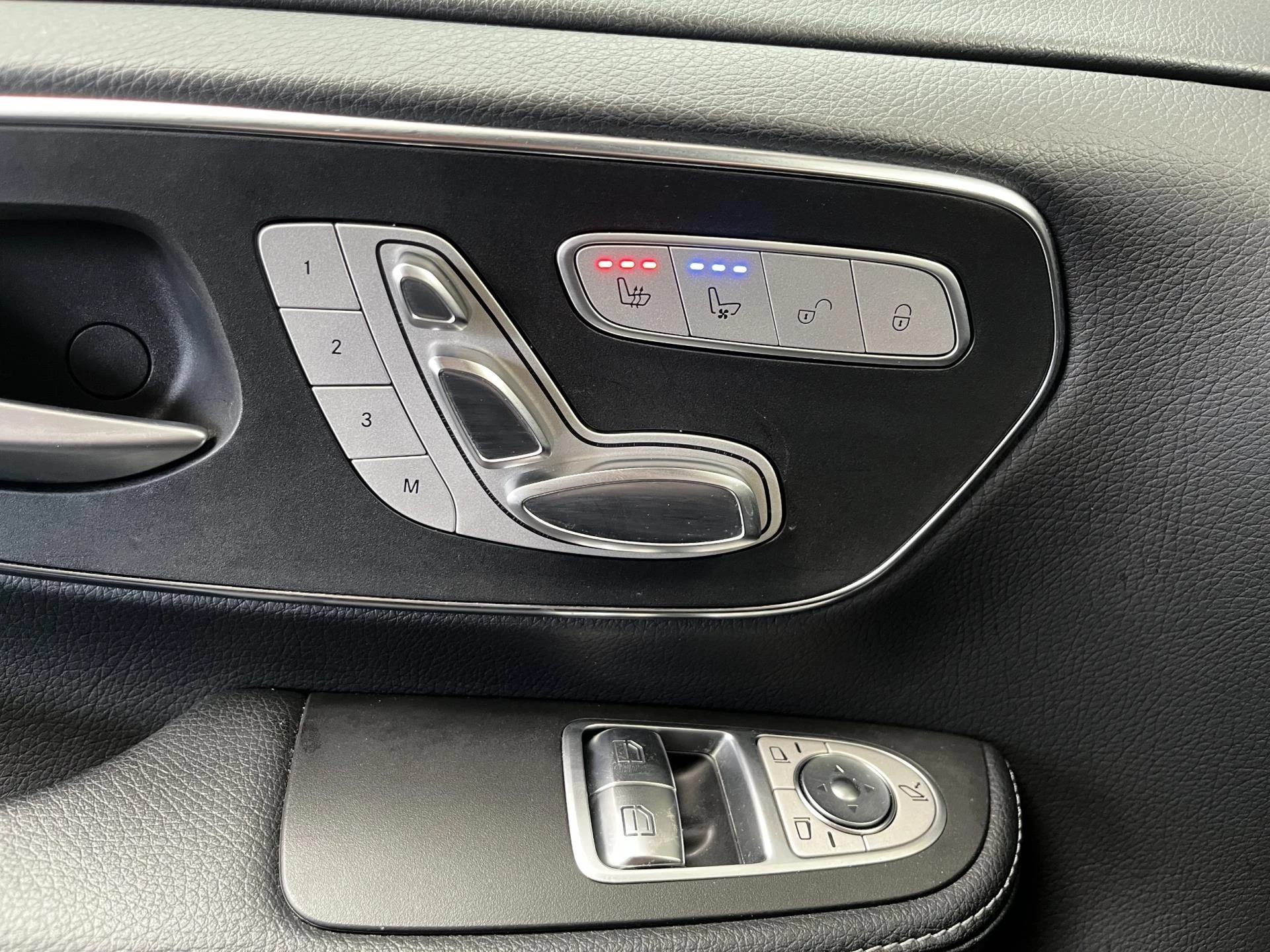 Hoofdafbeelding Mercedes-Benz EQV