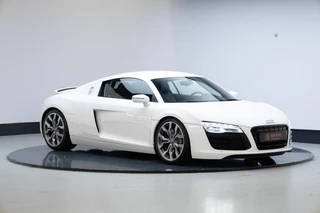Hoofdafbeelding Audi R8 Audi R8 4.2 FSI quattro  | Handgeschakeld | Facelift | Sportuitlaat |