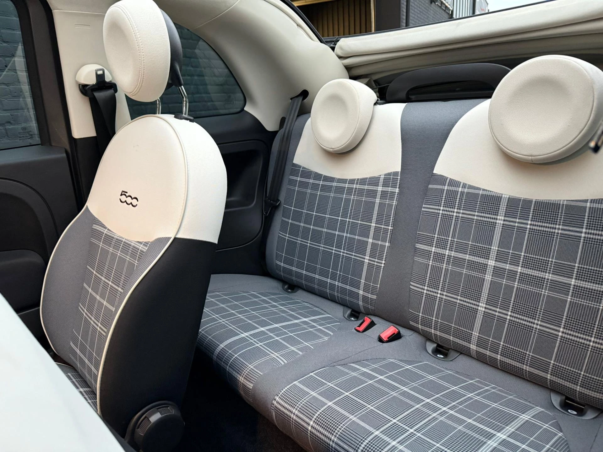 Hoofdafbeelding Fiat 500C