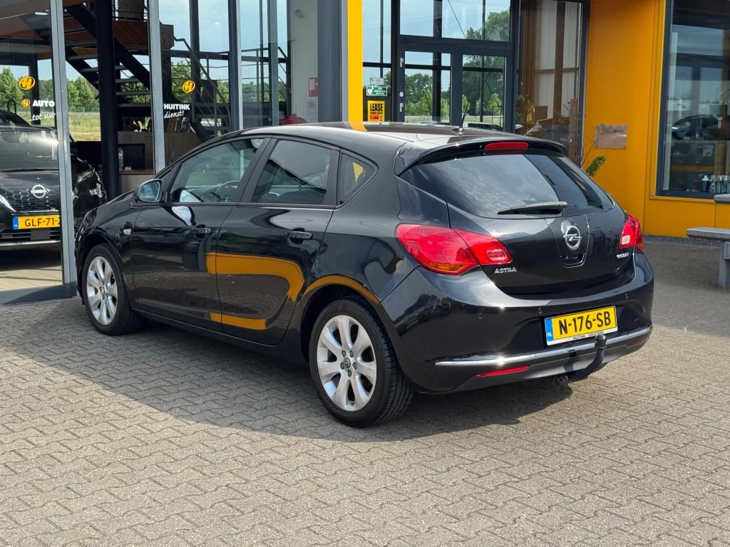 Hoofdafbeelding Opel Astra