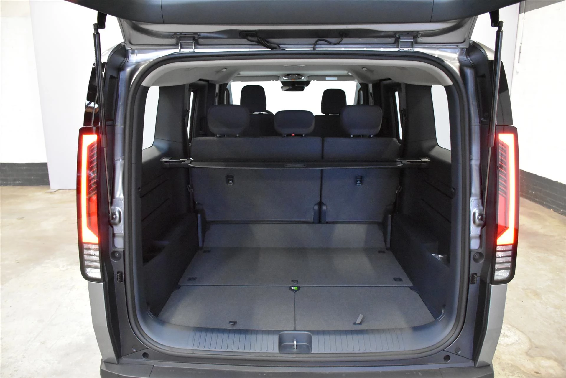 Hoofdafbeelding Kia PV5