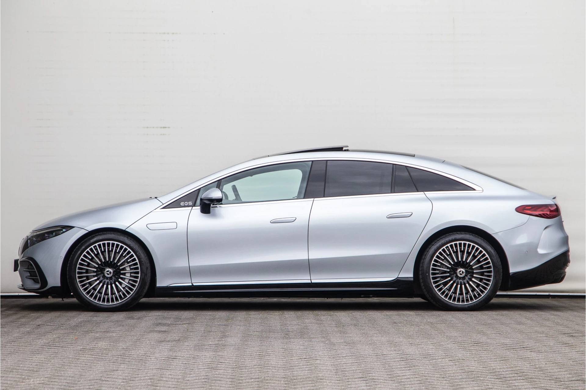 Hoofdafbeelding Mercedes-Benz EQS