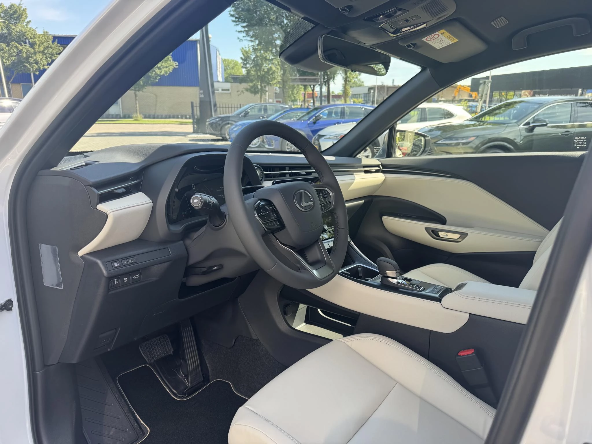 Hoofdafbeelding Lexus LBX