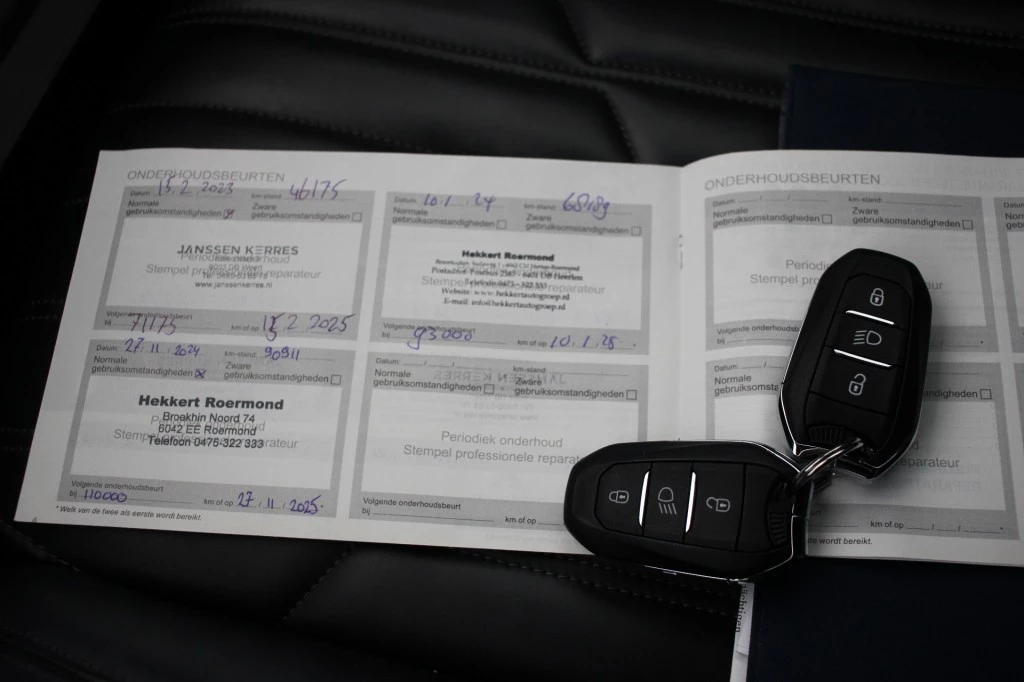 Hoofdafbeelding Peugeot e-2008