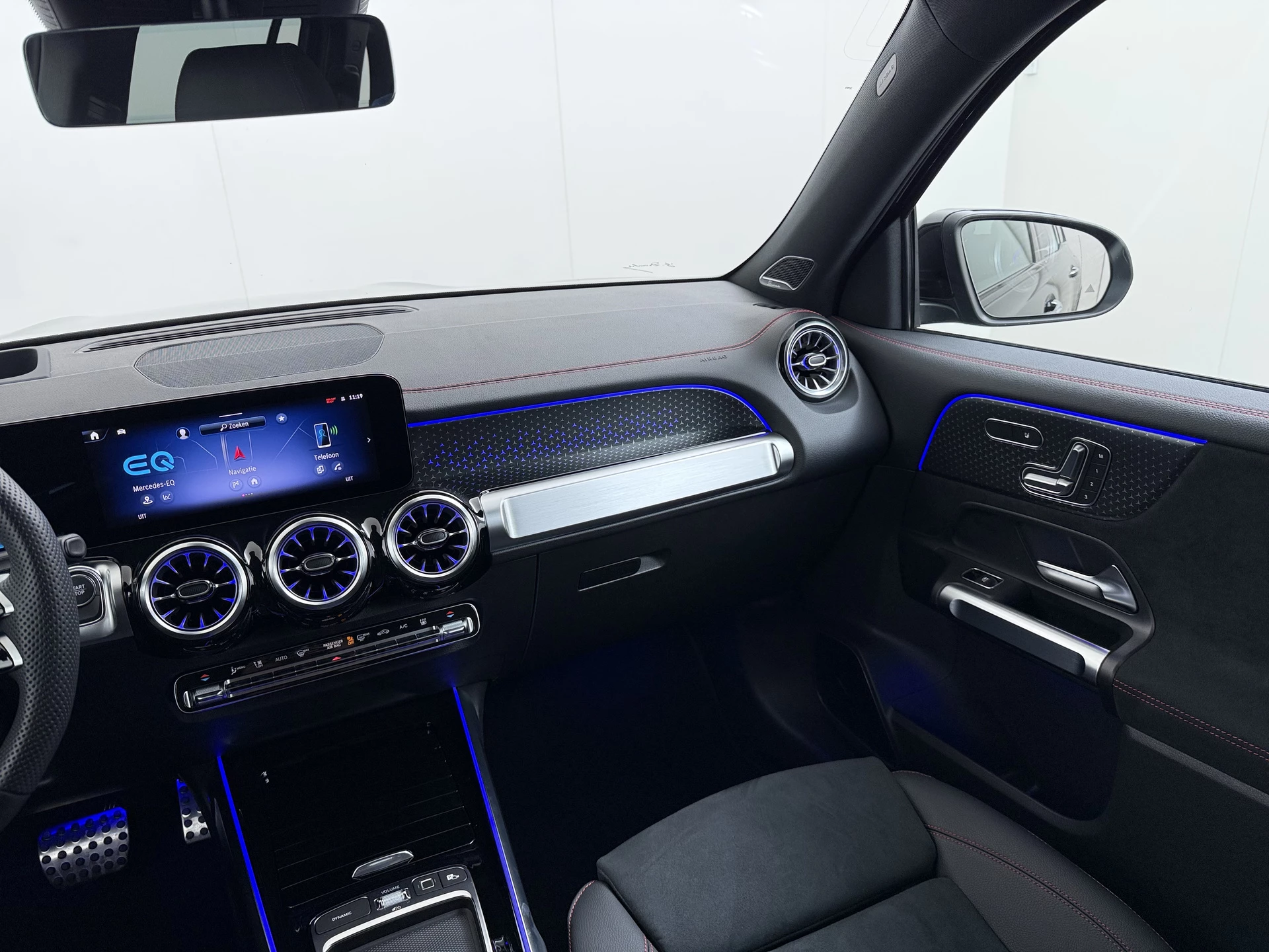 Hoofdafbeelding Mercedes-Benz EQB