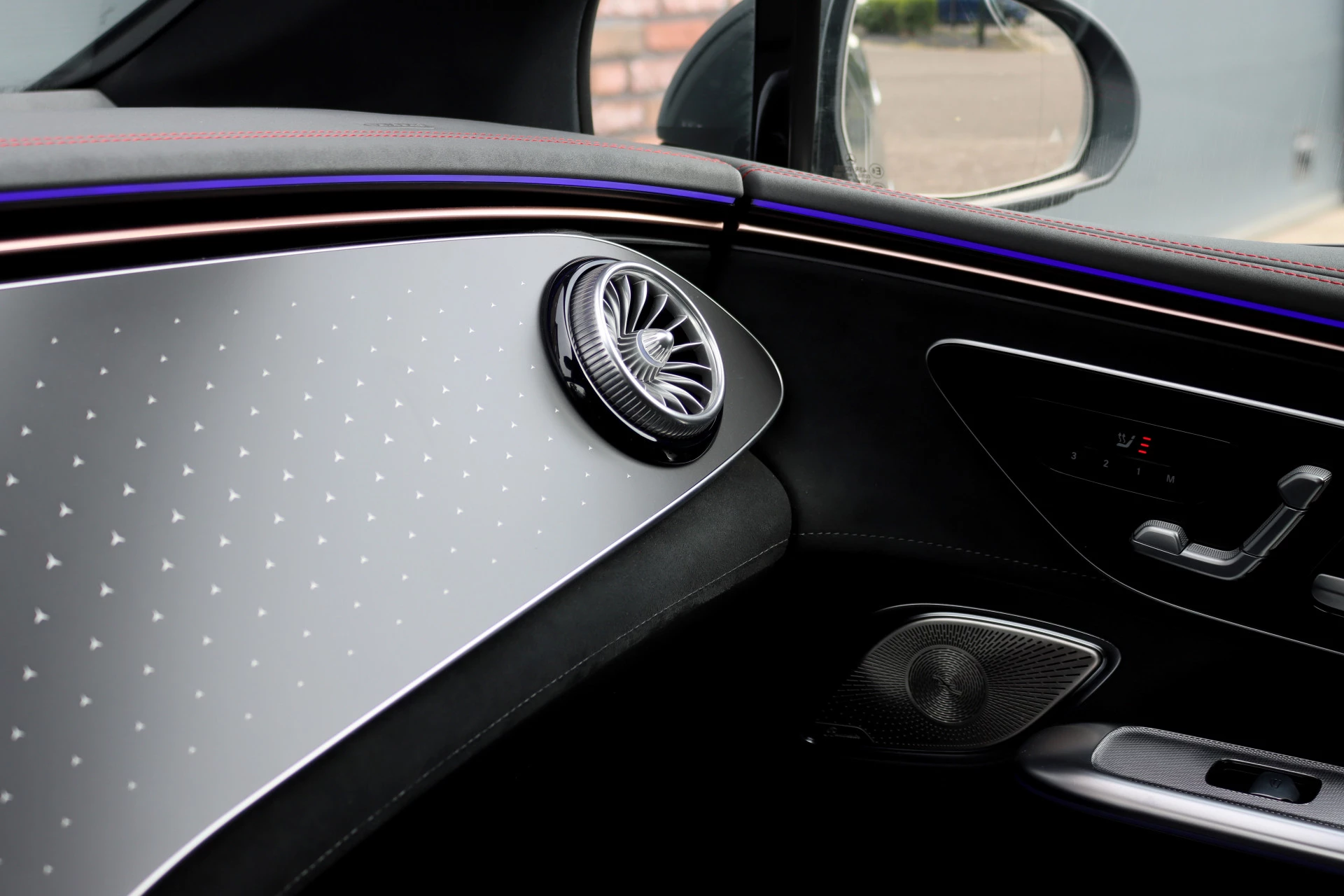 Hoofdafbeelding Mercedes-Benz EQE