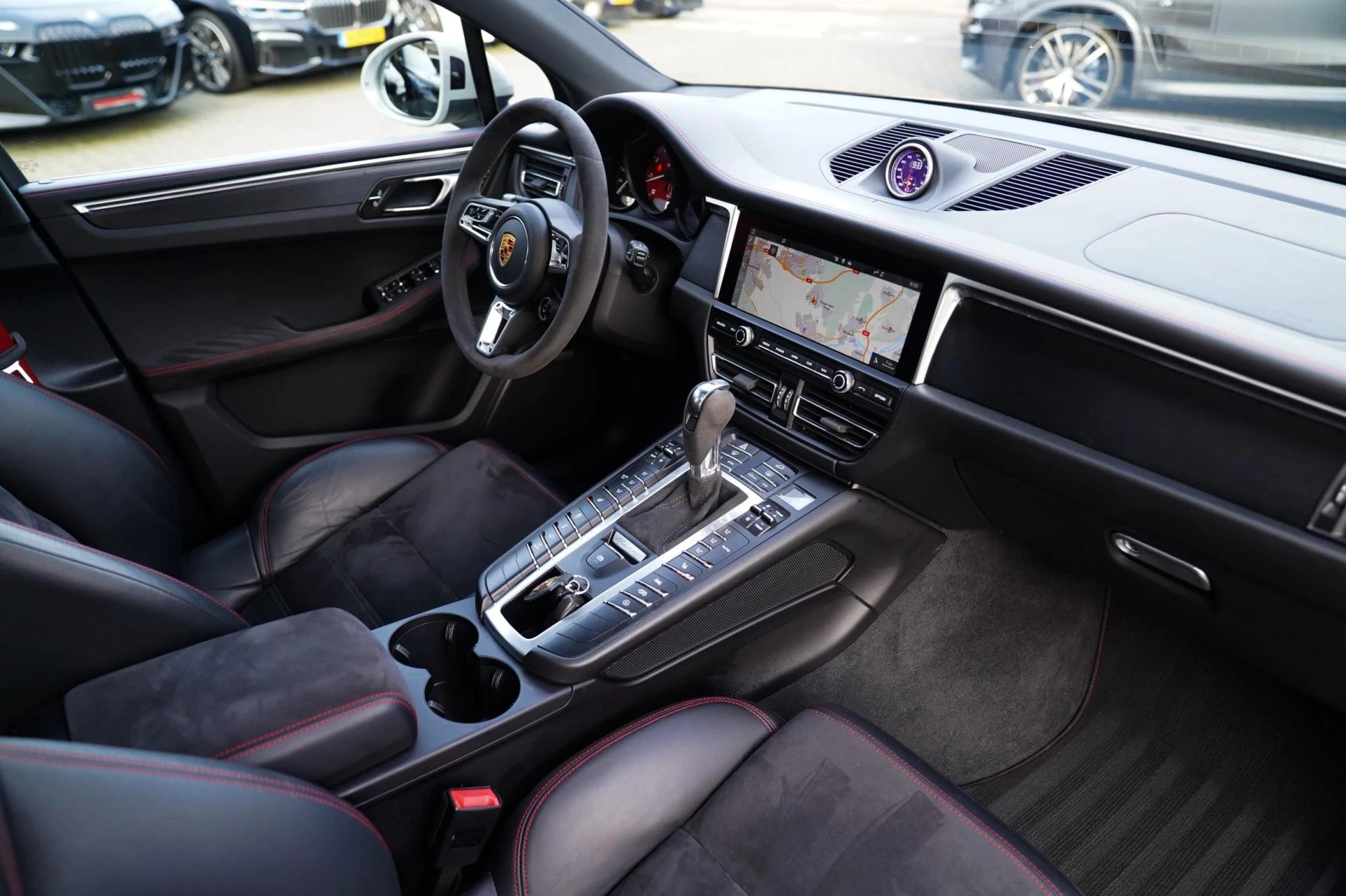 Hoofdafbeelding Porsche Macan