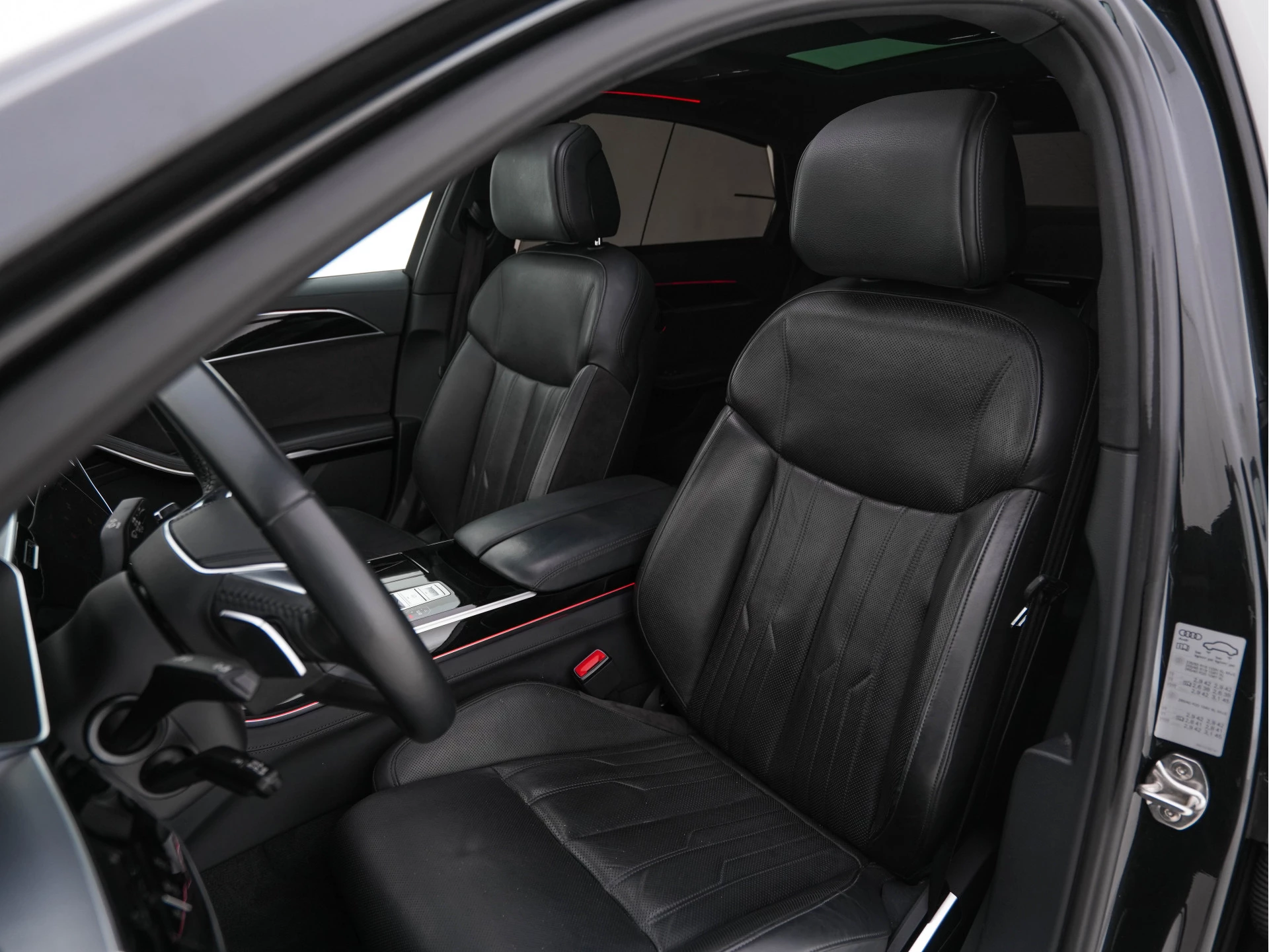 Hoofdafbeelding Audi A8