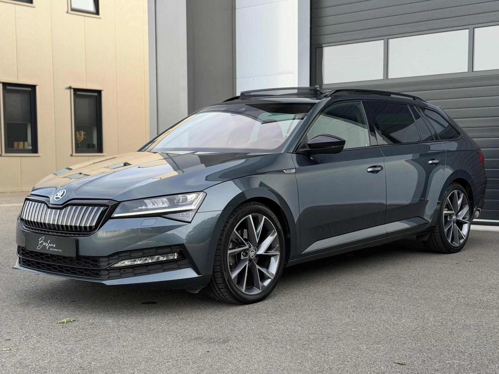 Hoofdafbeelding Škoda Superb