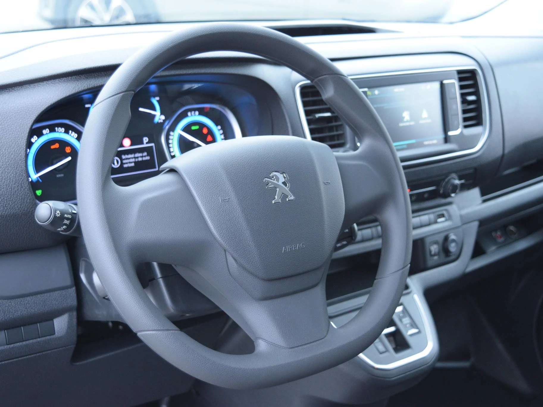 Hoofdafbeelding Peugeot e-Expert