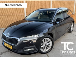 Skoda Octavia Combi 1.0 e-TSI Ambition Automaat | Stoelverwarming | 17 inch lichtmetalen velgen | Metallic lak | Climate & cruise control | LED koplampen | Apple CarPlay/Android Auto | Parkeersensoren achter